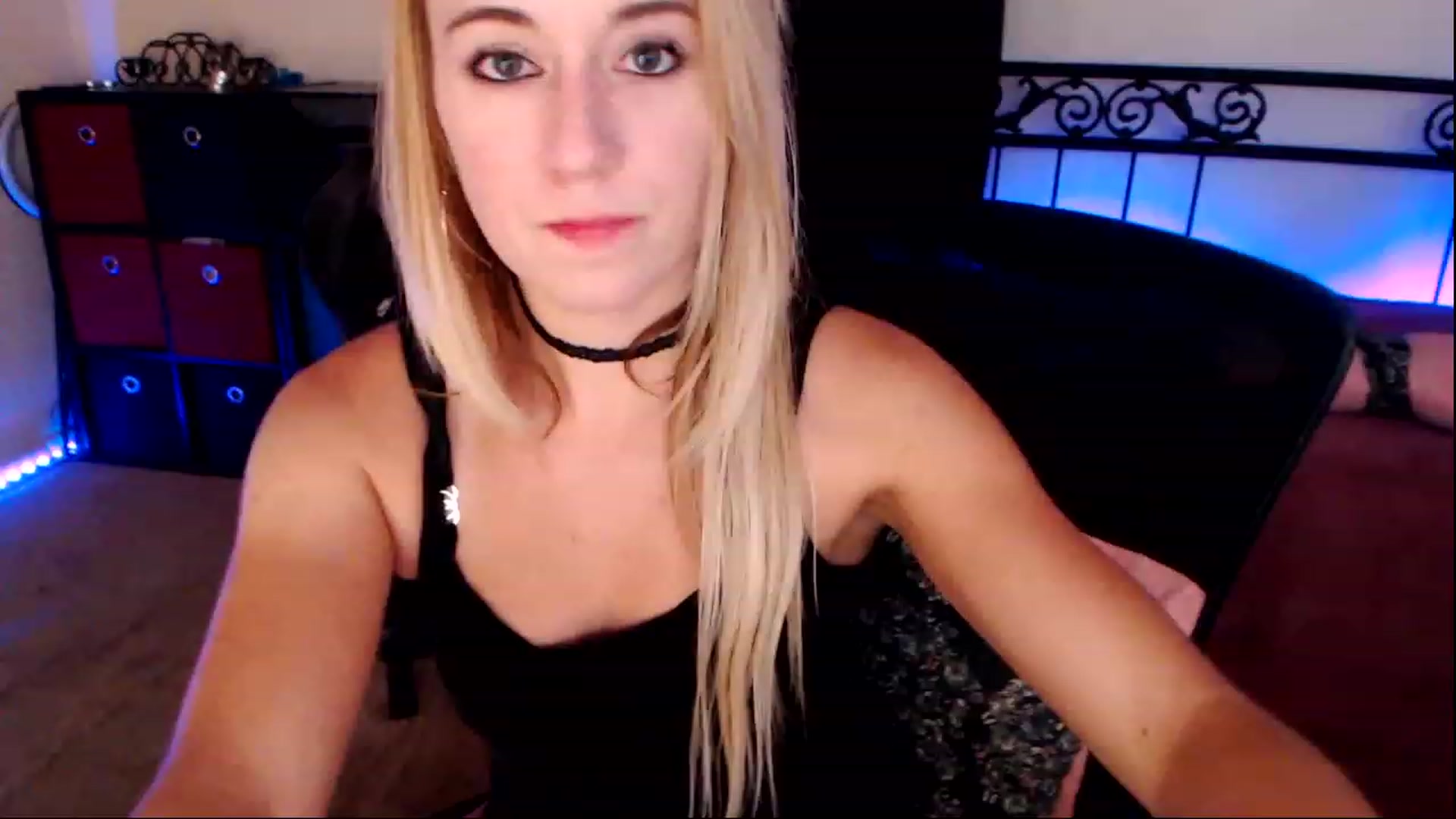 Gallery image thumbnail from SouthernSkye's myfreecams stream on, 05/09/2023, 07:07 image 11 of 20