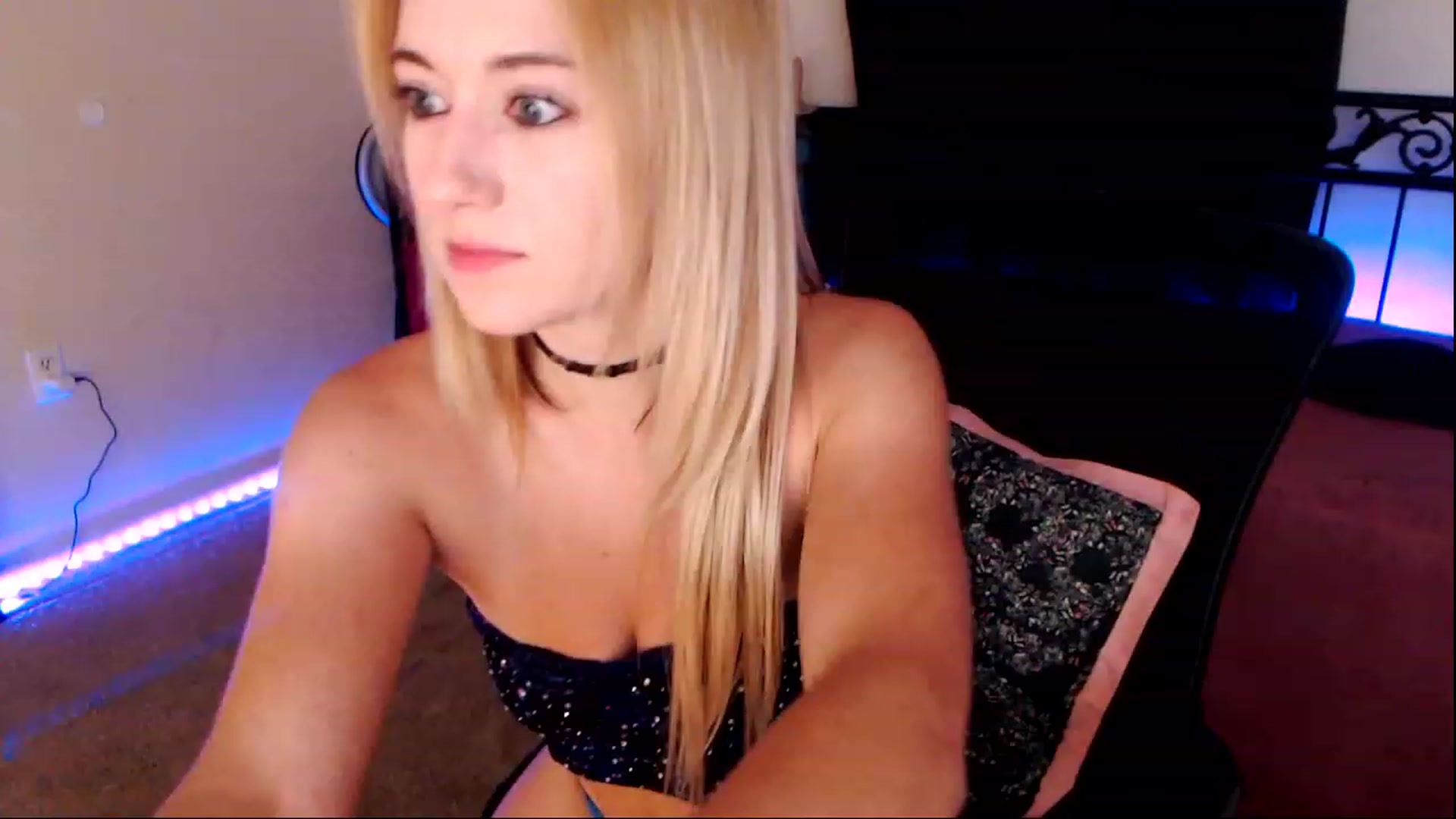 Gallery image thumbnail from SouthernSkye's myfreecams stream on, 05/11/2023, 06:37 image 15 of 20