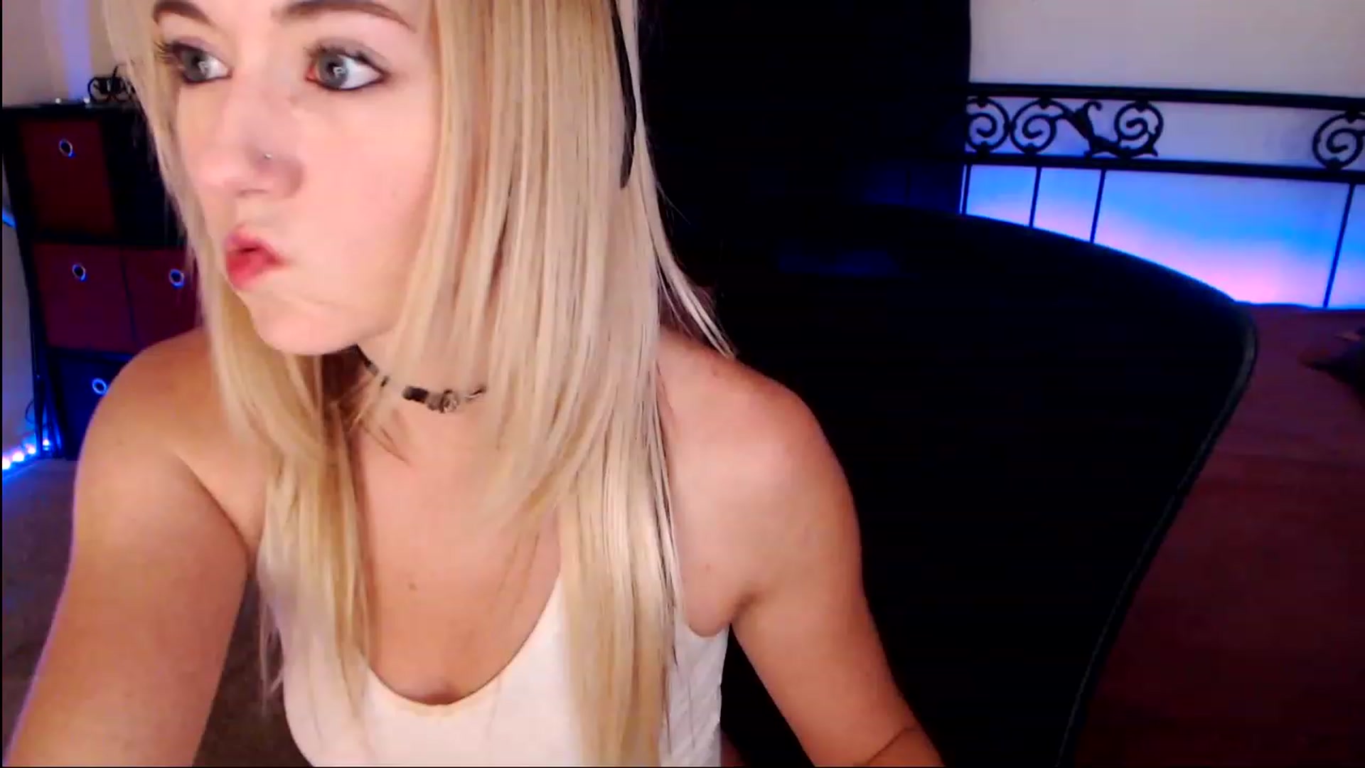 Gallery image thumbnail from SouthernSkye's myfreecams stream on, 05/12/2023, 05:27 image 3 of 20