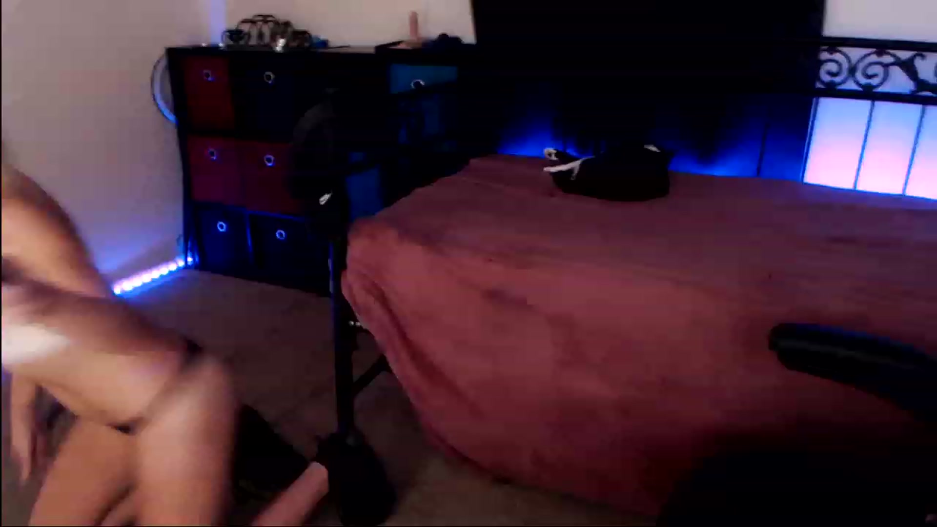 Gallery image thumbnail from SouthernSkye's myfreecams stream on, 05/12/2023, 05:27 image 17 of 20