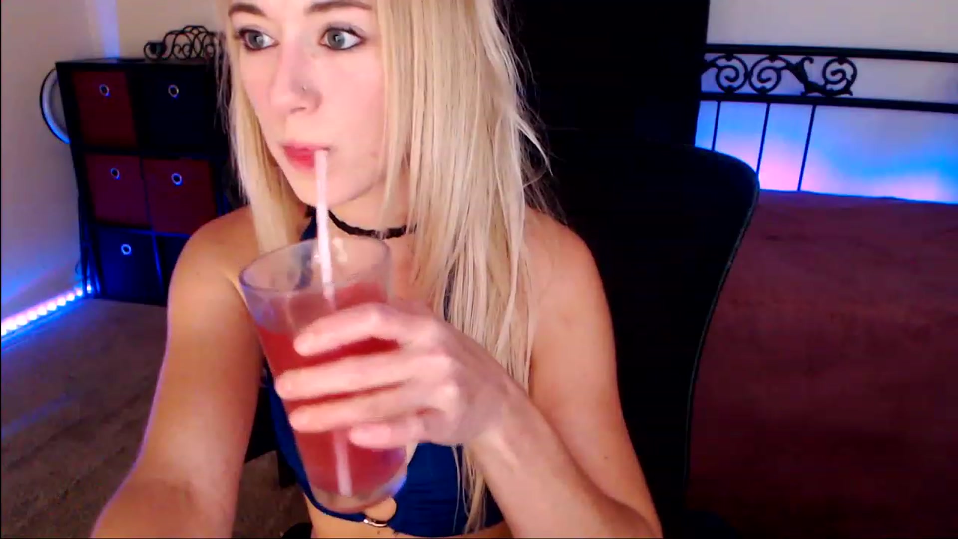 Gallery image thumbnail from SouthernSkye's myfreecams stream on, 05/16/2023, 06:00 image 7 of 20