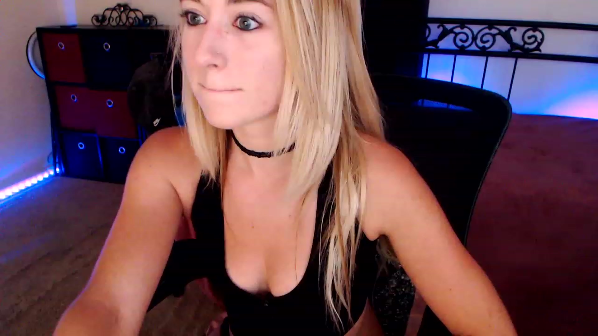 Gallery image thumbnail from SouthernSkye's myfreecams stream on, 05/25/2023, 05:53 image 4 of 20