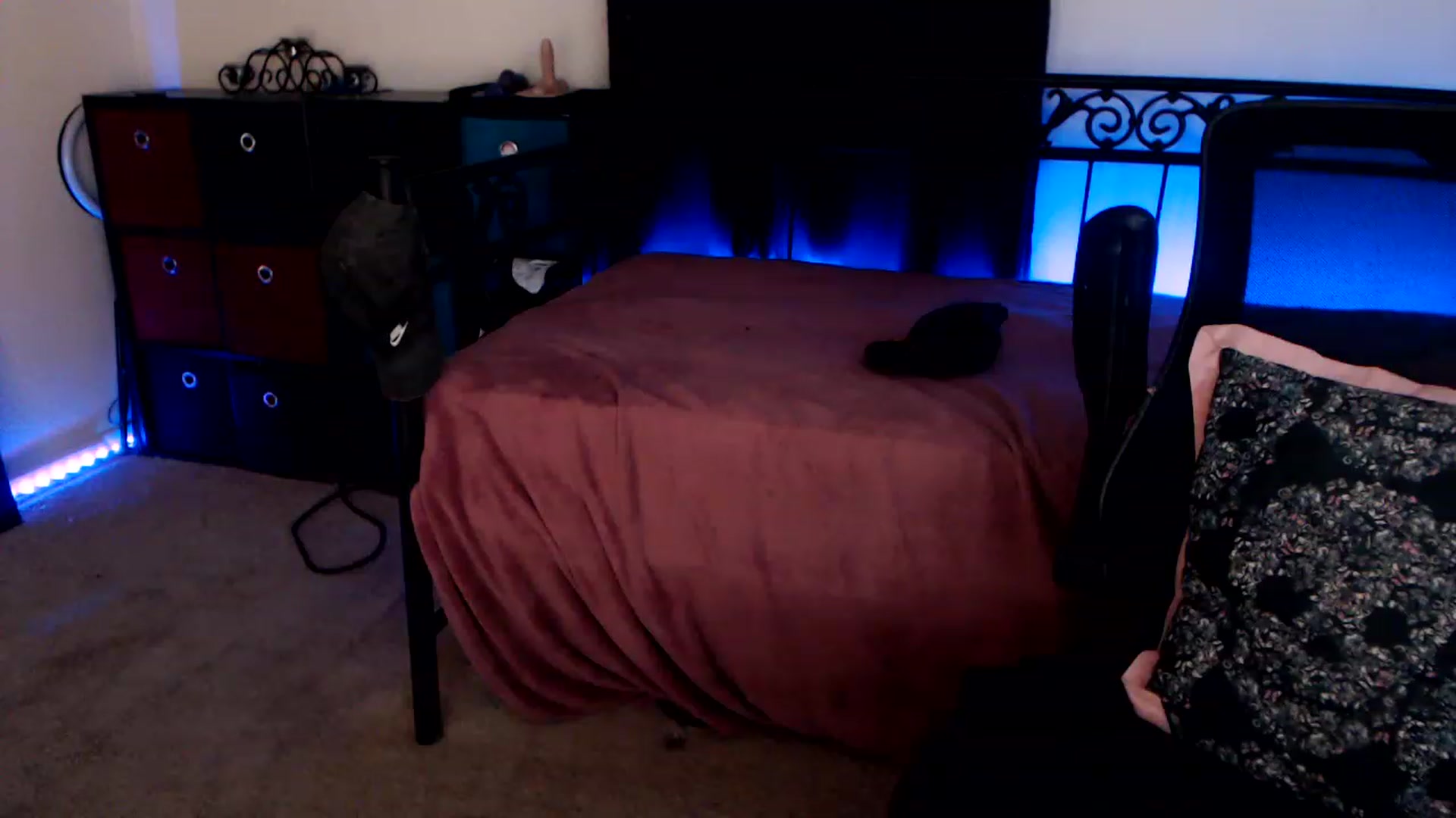 Gallery image thumbnail from SouthernSkye's myfreecams stream on, 06/06/2023, 07:05 image 18 of 20