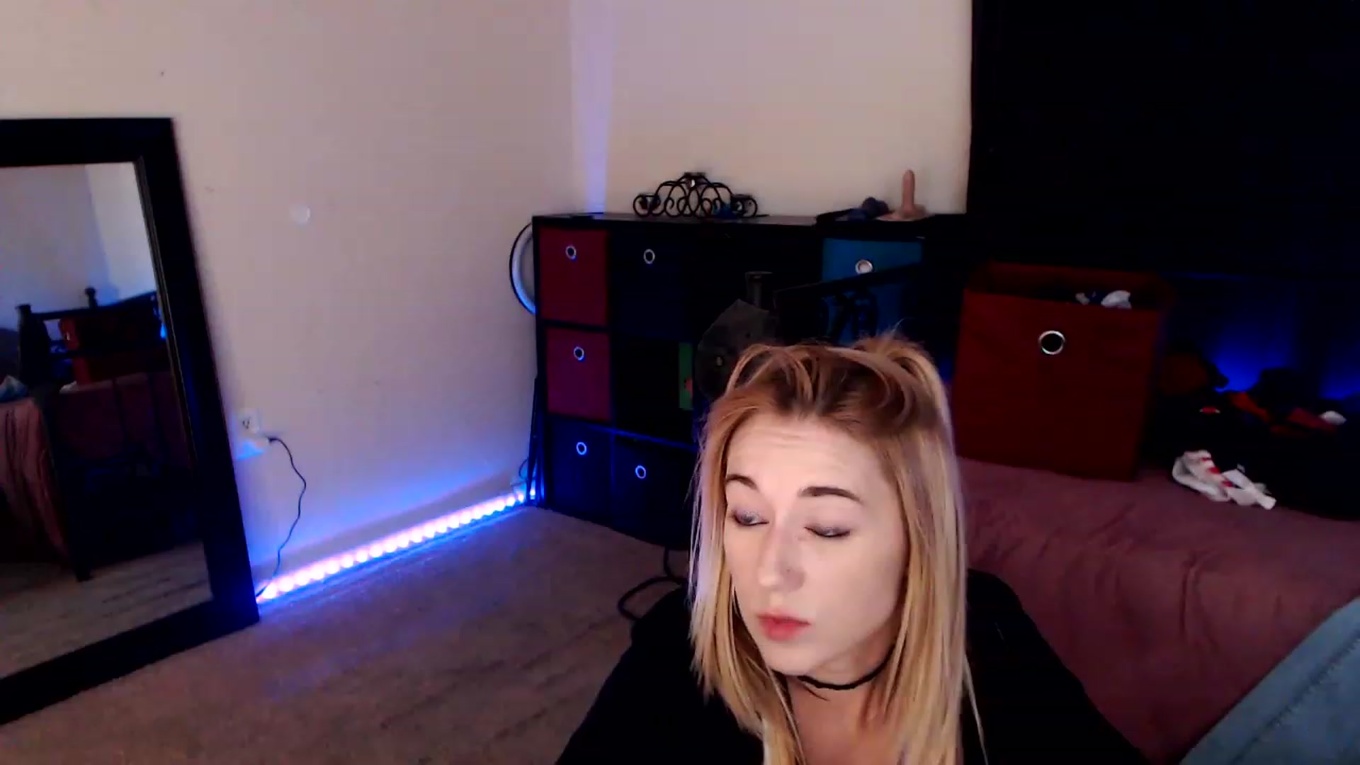 Gallery image thumbnail from SouthernSkye's myfreecams stream on, 06/06/2023, 07:22 image 5 of 20