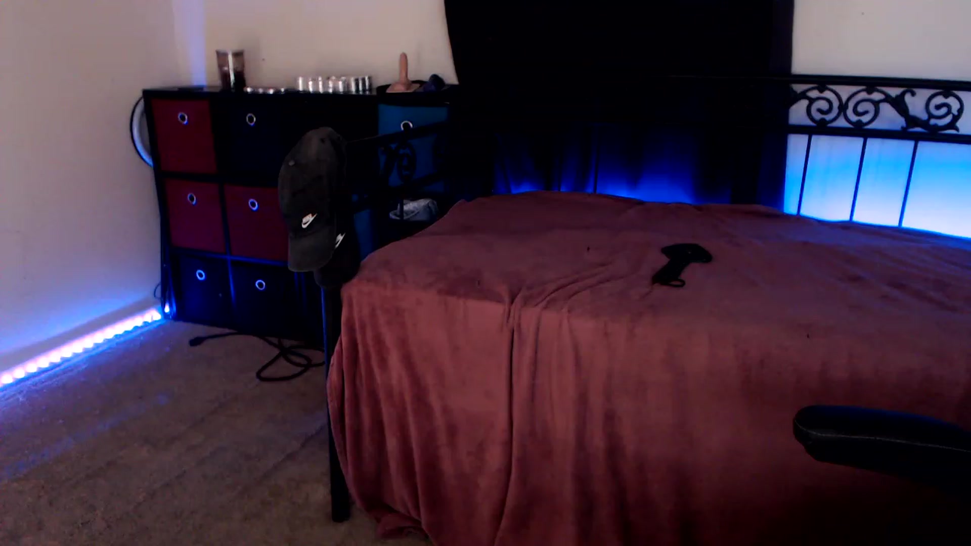 Gallery image thumbnail from SouthernSkye's myfreecams stream on, 06/13/2023, 06:23 image 12 of 20