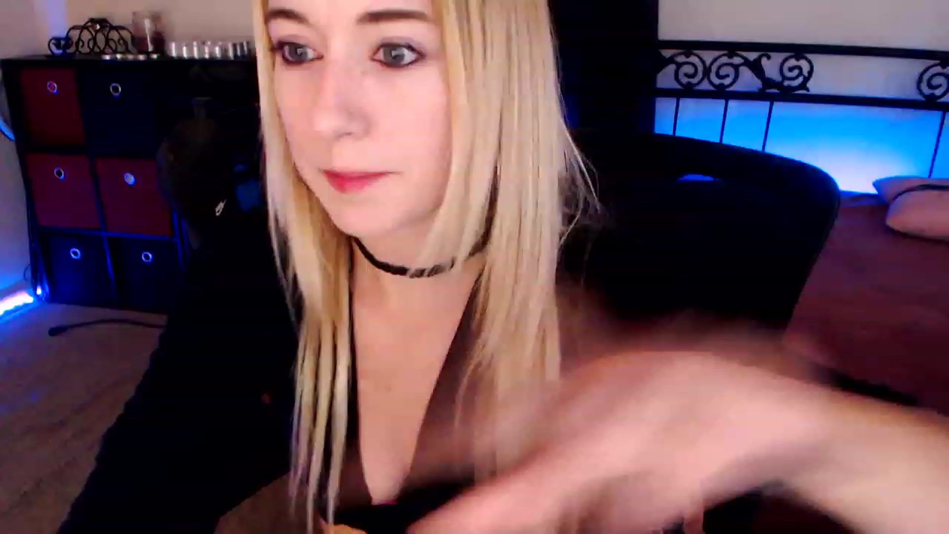 Gallery image thumbnail from SouthernSkye's myfreecams stream on, 06/17/2023, 06:55 image 1 of 20