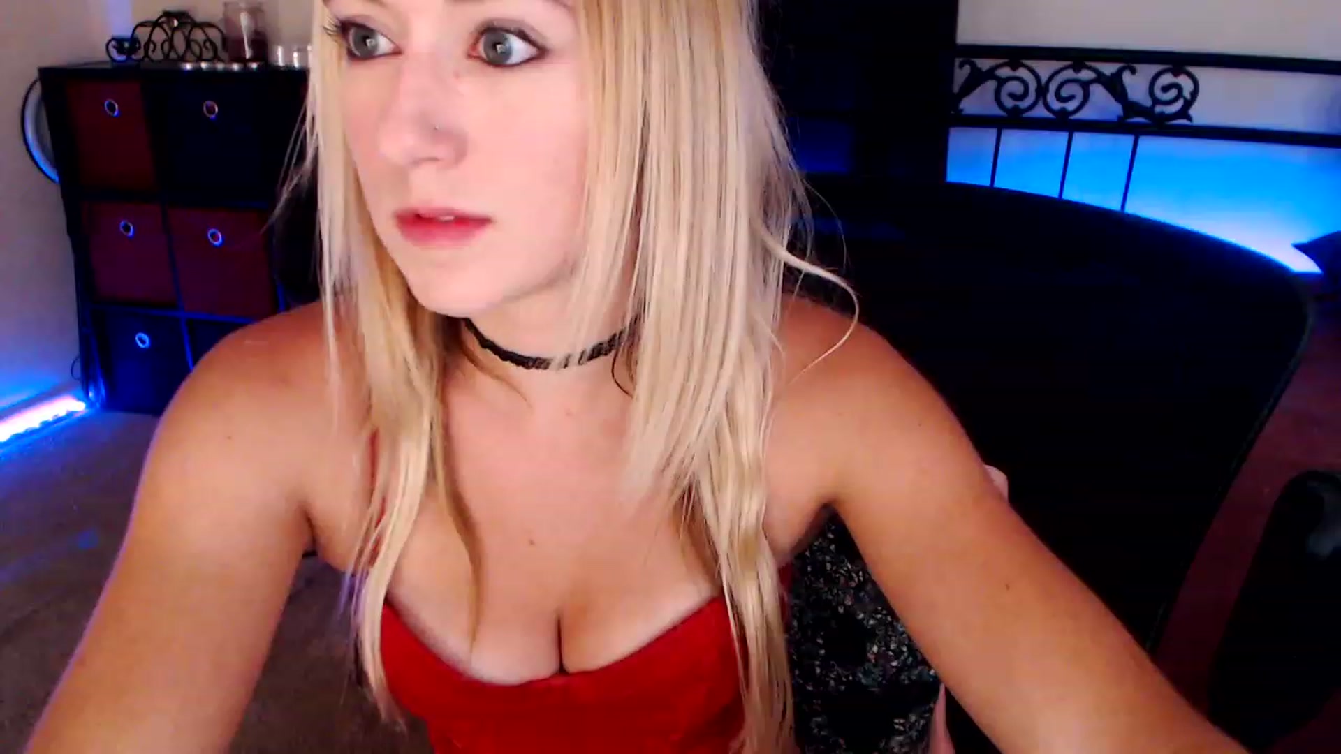 Gallery image thumbnail from SouthernSkye's myfreecams stream on, 06/18/2023, 07:25 image 4 of 20