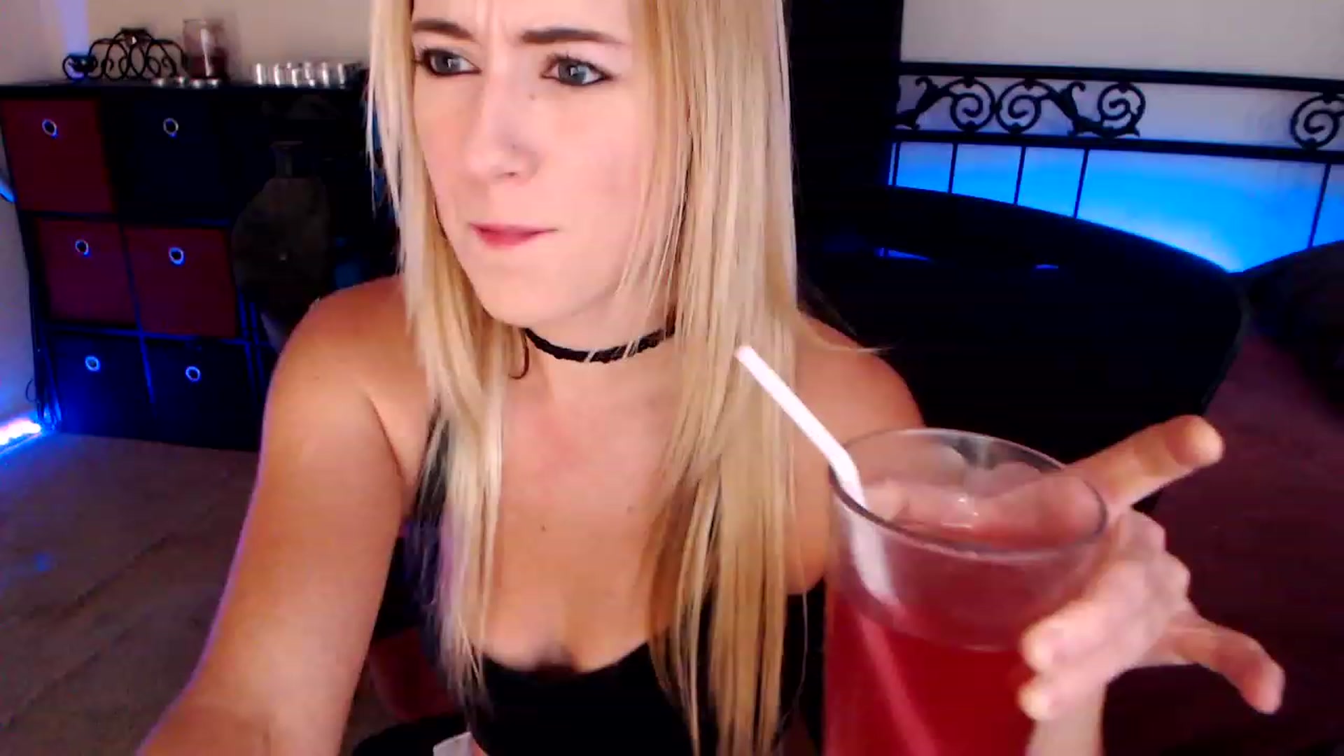 Gallery image thumbnail from SouthernSkye's myfreecams stream on, 06/27/2023, 06:28 image 1 of 20