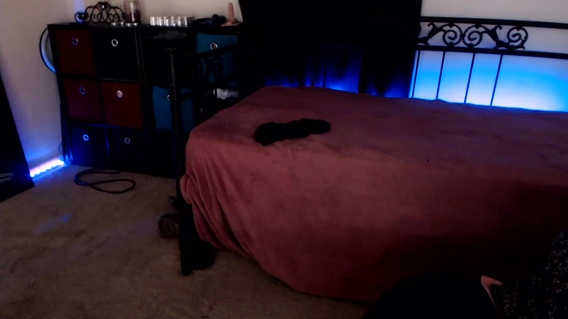 Gallery image thumbnail from SouthernSkye's myfreecams stream on, 06/28/2023, 08:12 image 11 of 20