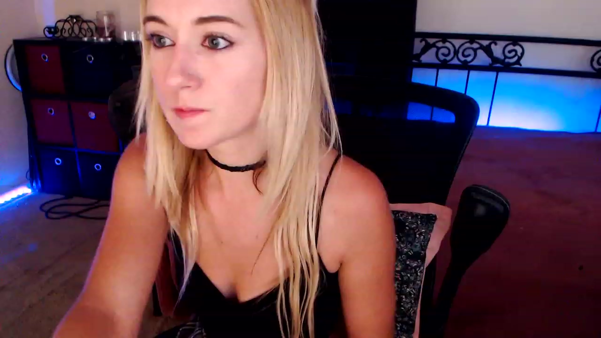 Gallery image thumbnail from SouthernSkye's myfreecams stream on, 06/30/2023, 06:55 image 3 of 20