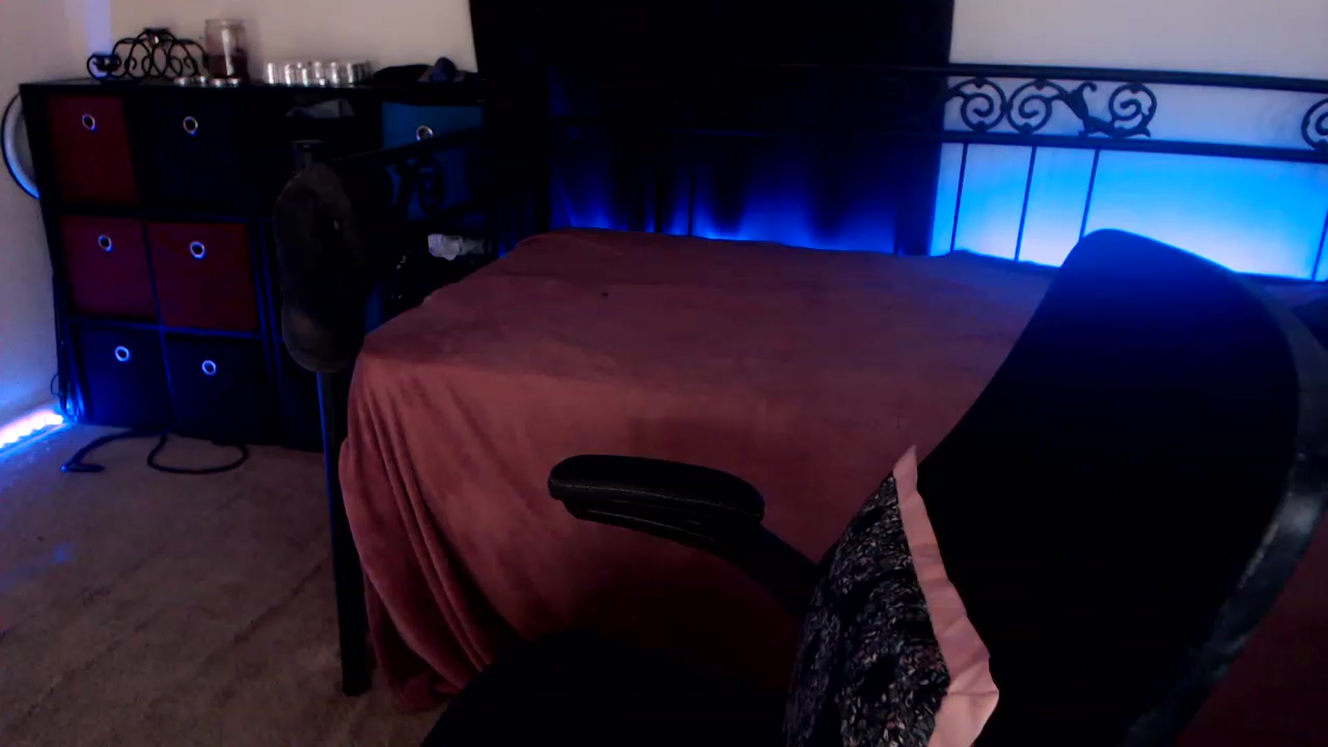 Gallery image thumbnail from SouthernSkye's myfreecams stream on, 07/02/2023, 06:02 image 11 of 20