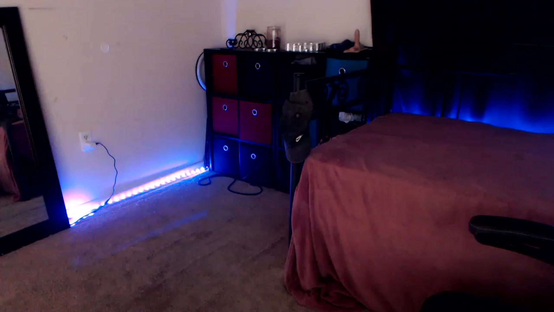 Gallery image thumbnail from SouthernSkye's myfreecams stream on, 07/04/2023, 07:19 image 1 of 20