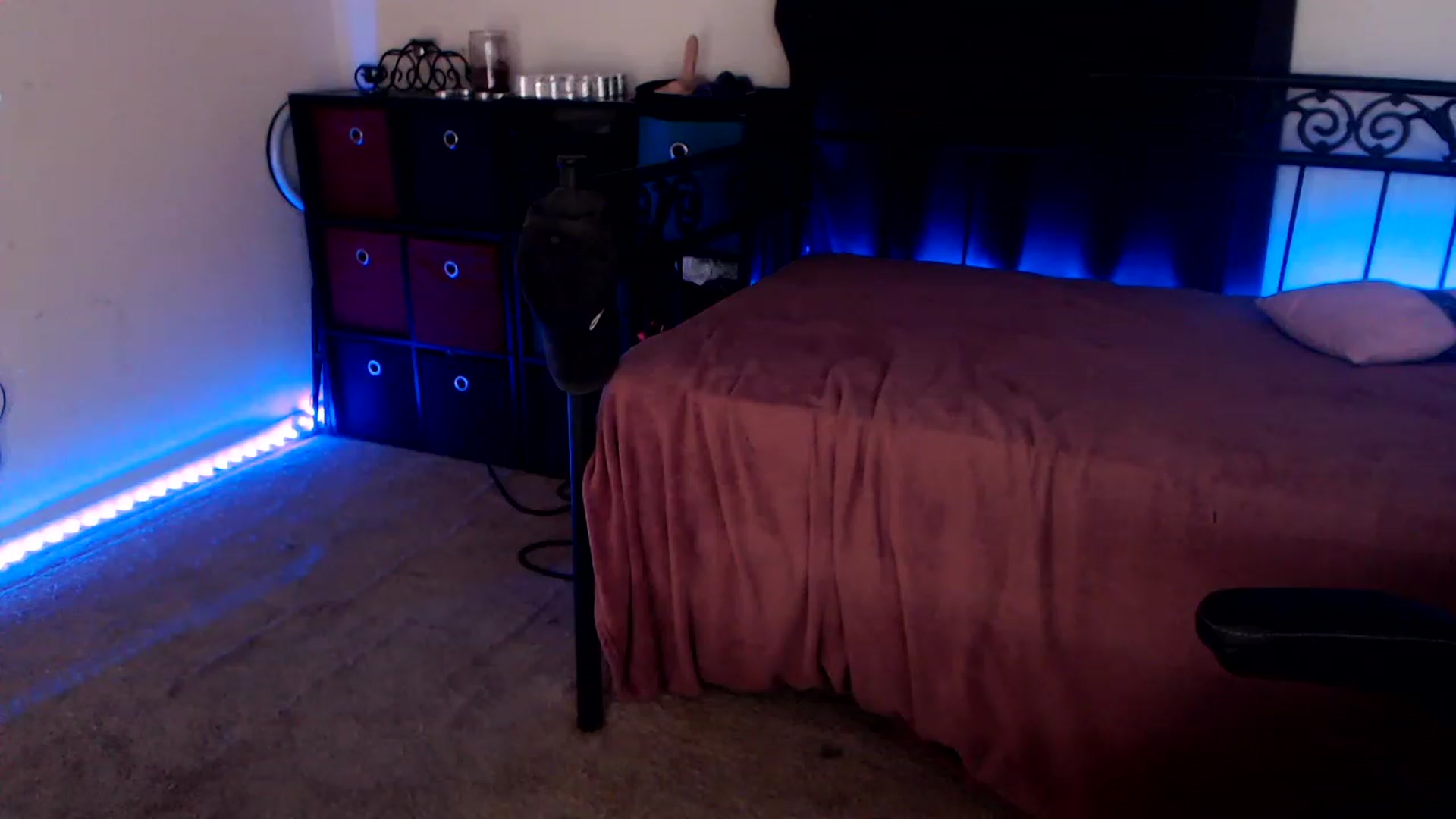 Gallery image thumbnail from SouthernSkye's myfreecams stream on, 07/12/2023, 06:02 image 18 of 20