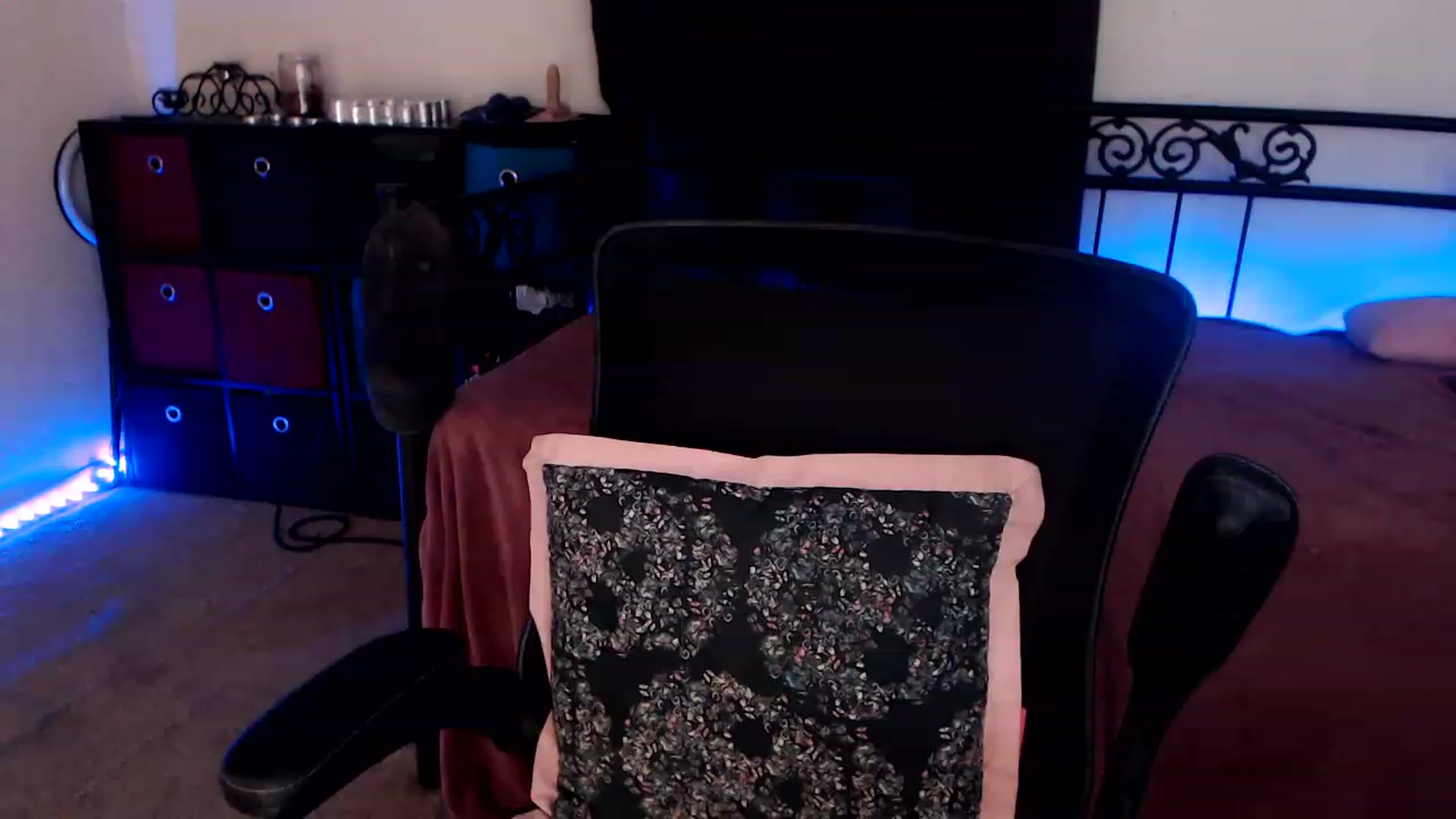 Gallery image thumbnail from SouthernSkye's myfreecams stream on, 07/14/2023, 07:48 image 4 of 20