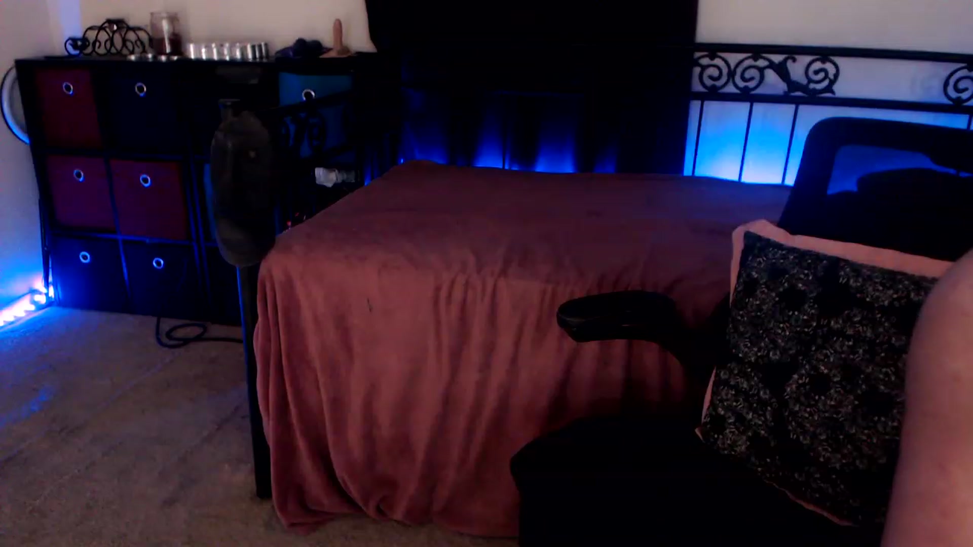 Gallery image thumbnail from SouthernSkye's myfreecams stream on, 07/14/2023, 07:48 image 9 of 20