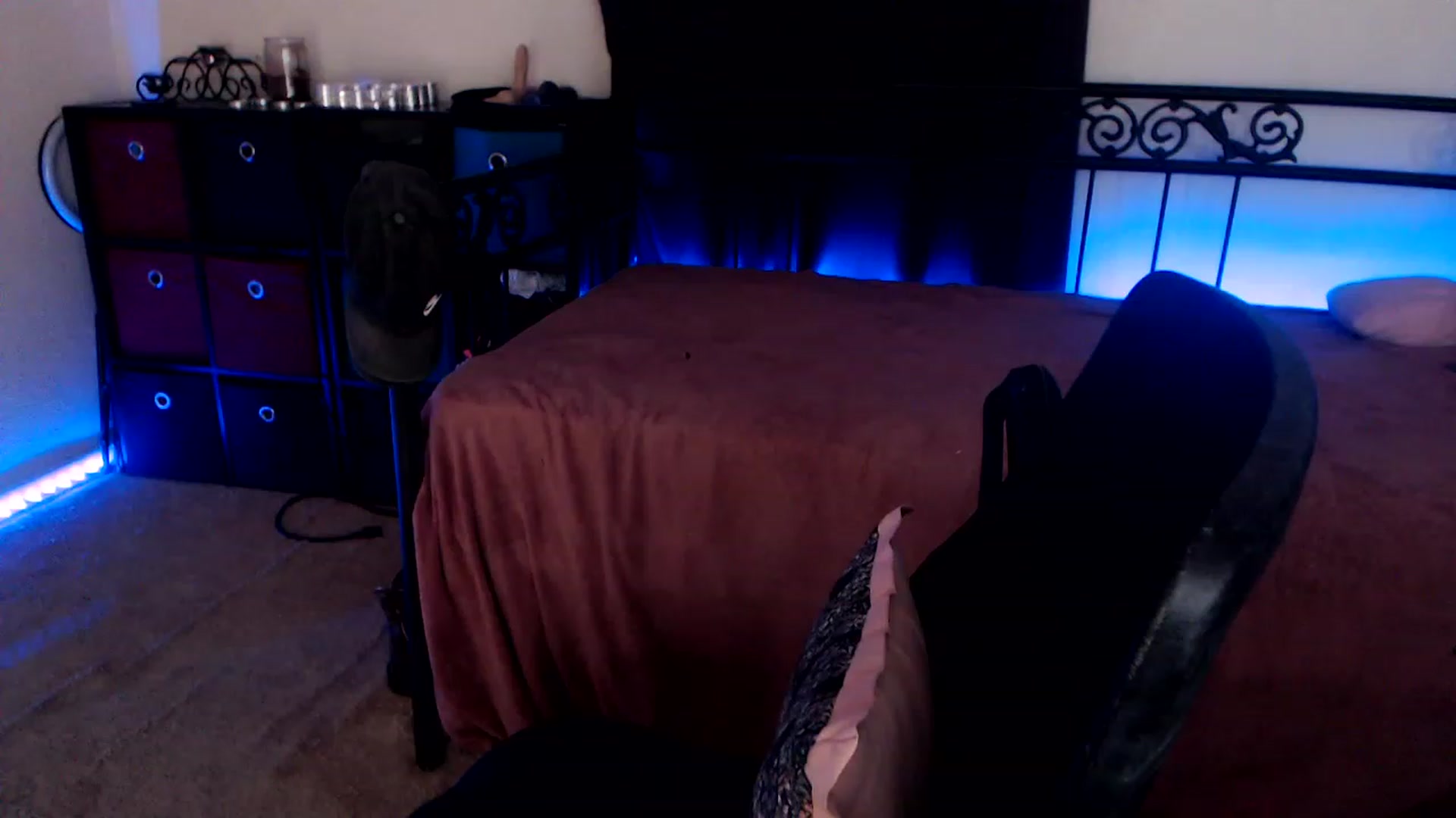 Gallery image thumbnail from SouthernSkye's myfreecams stream on, 07/16/2023, 06:43 image 11 of 20
