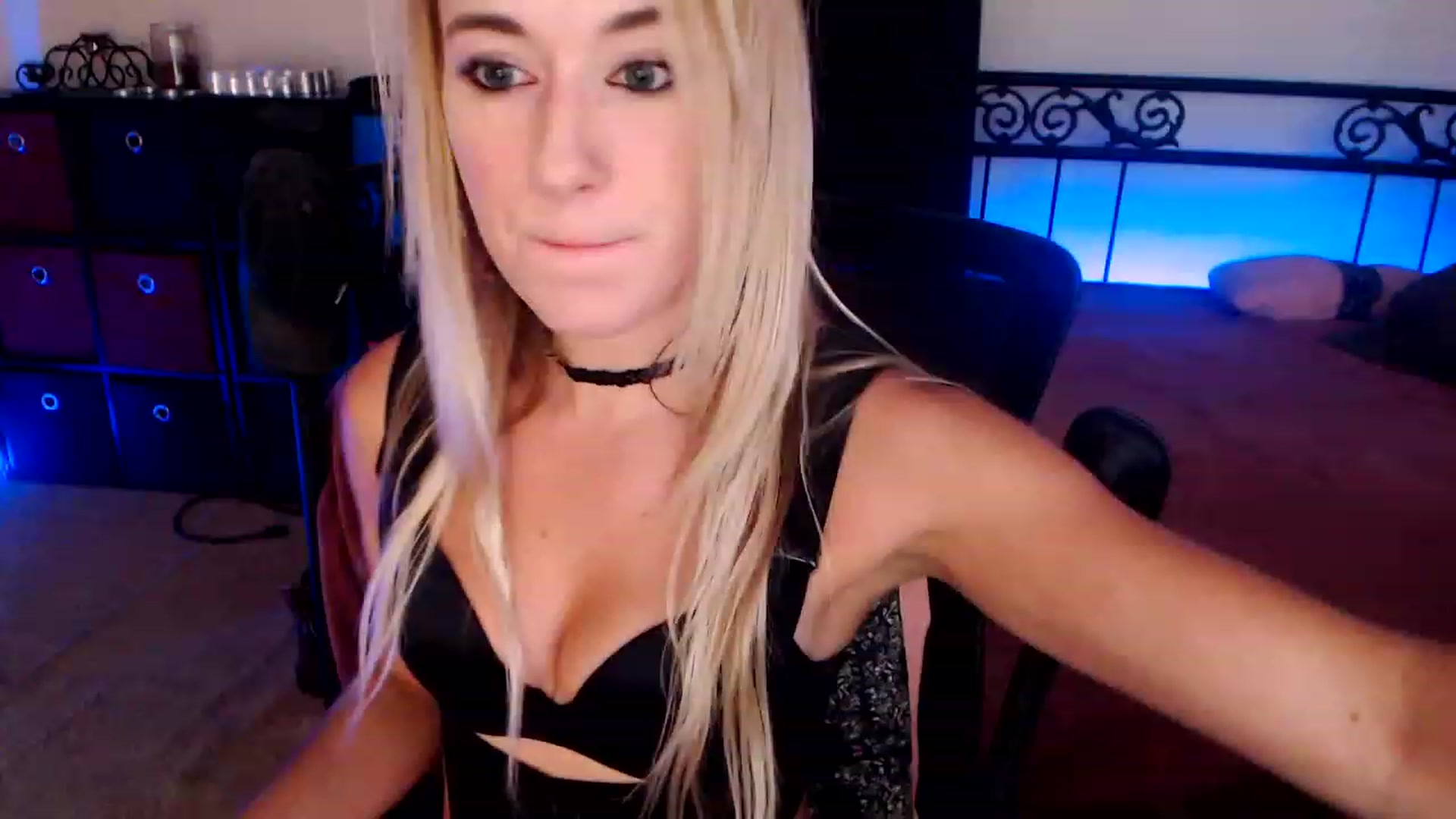 Gallery image thumbnail from SouthernSkye's myfreecams stream on, 07/16/2023, 06:43 image 2 of 20