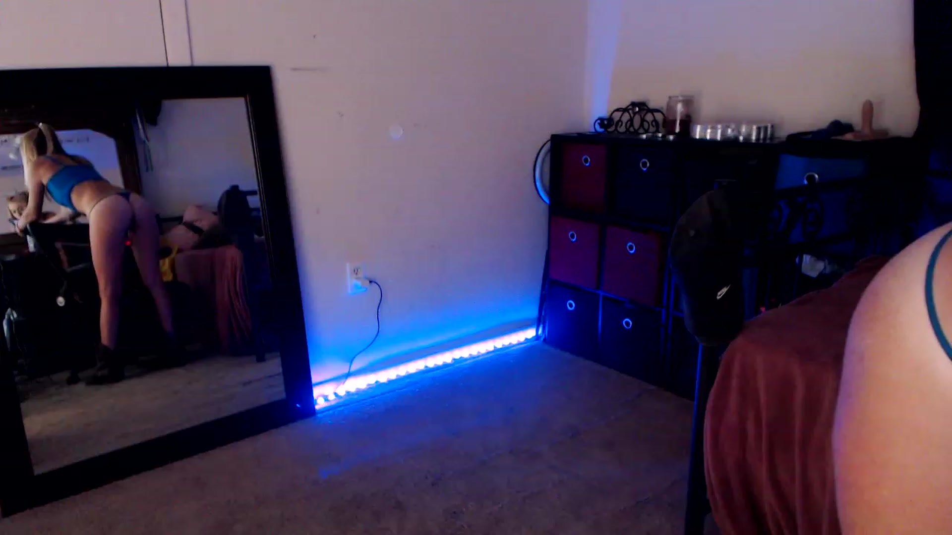 Gallery image thumbnail from SouthernSkye's myfreecams stream on, 07/19/2023, 07:37 image 18 of 20