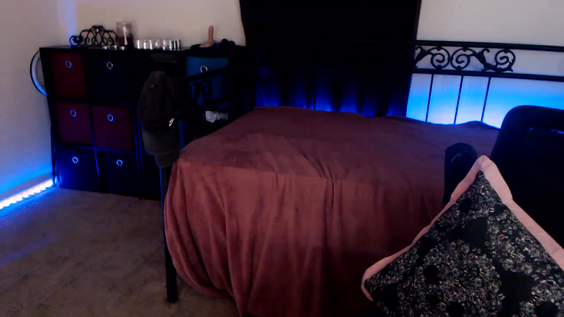 Gallery image thumbnail from SouthernSkye's myfreecams stream on, 07/20/2023, 06:00 image 20 of 20