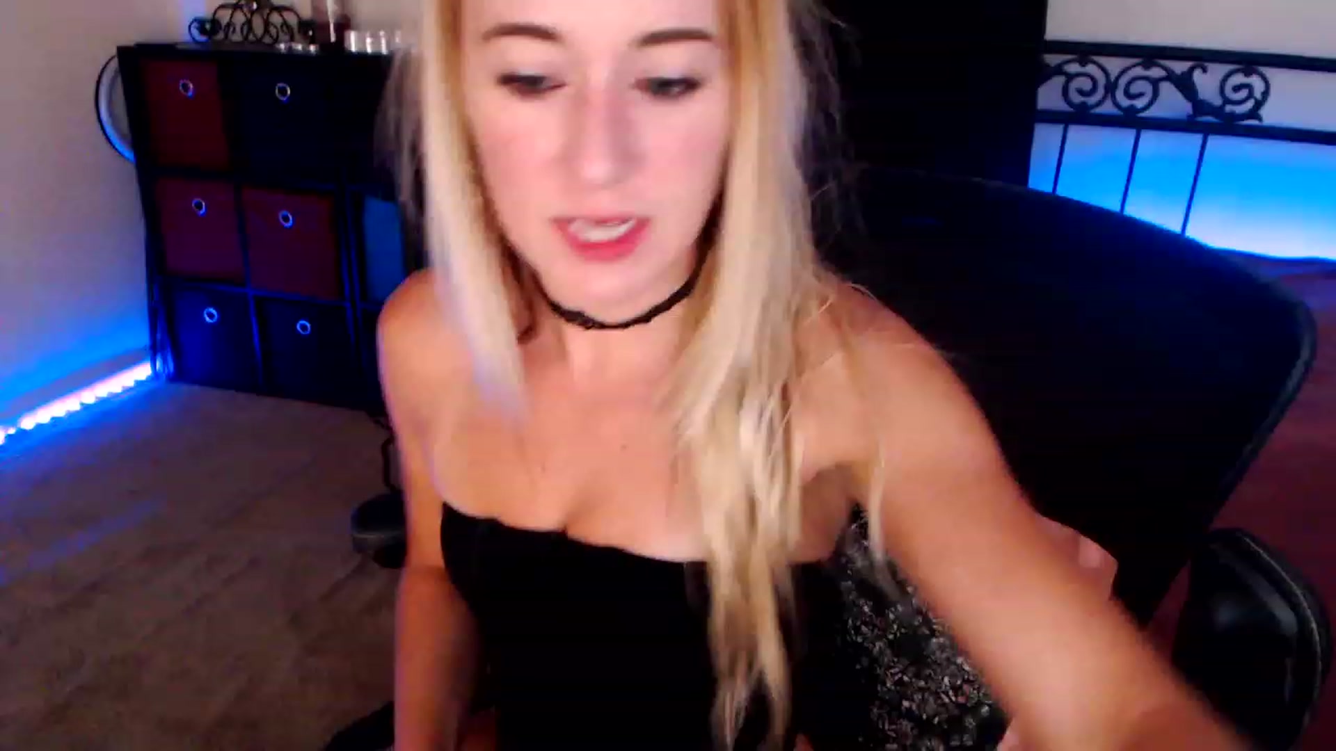 Gallery image thumbnail from SouthernSkye's myfreecams stream on, 07/23/2023, 07:59 image 8 of 20