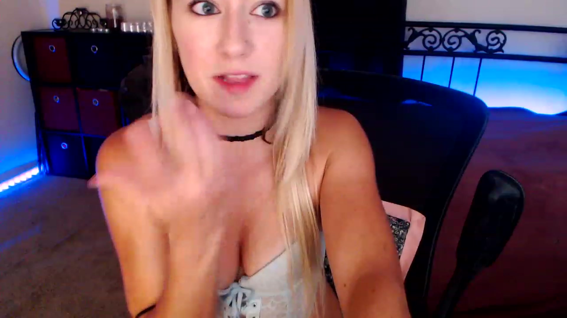 Gallery image thumbnail from SouthernSkye's myfreecams stream on, 07/30/2023, 05:49 image 13 of 20