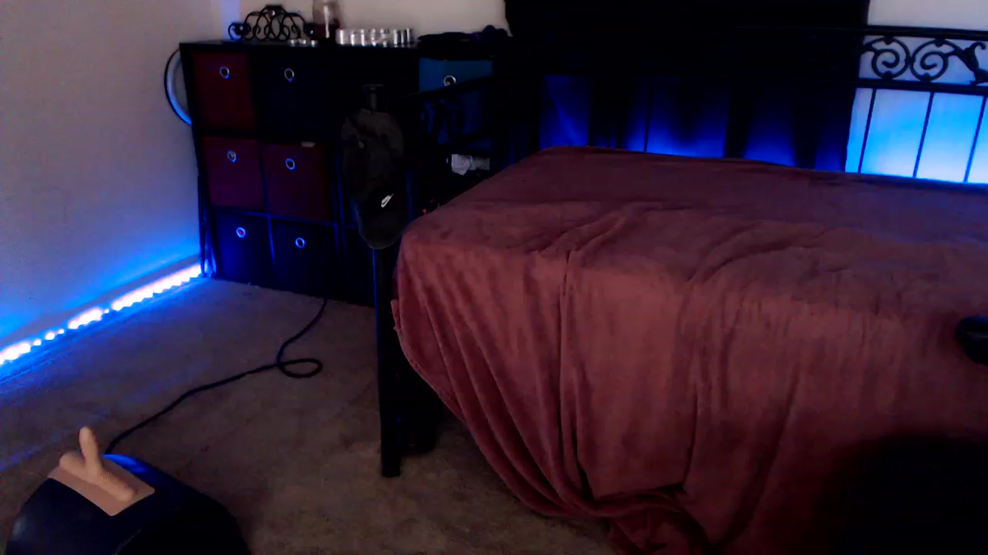 Gallery image thumbnail from SouthernSkye's myfreecams stream on, 08/04/2023, 06:05 image 6 of 20