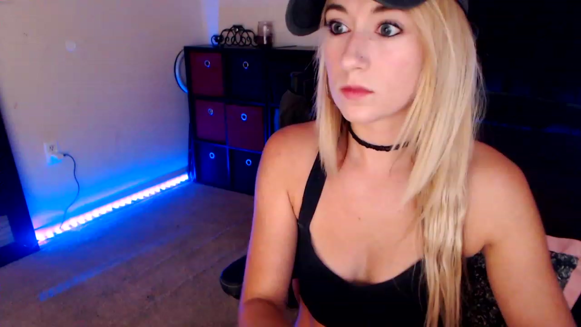 Gallery image thumbnail from SouthernSkye's myfreecams stream on, 08/14/2023, 06:12 image 5 of 20