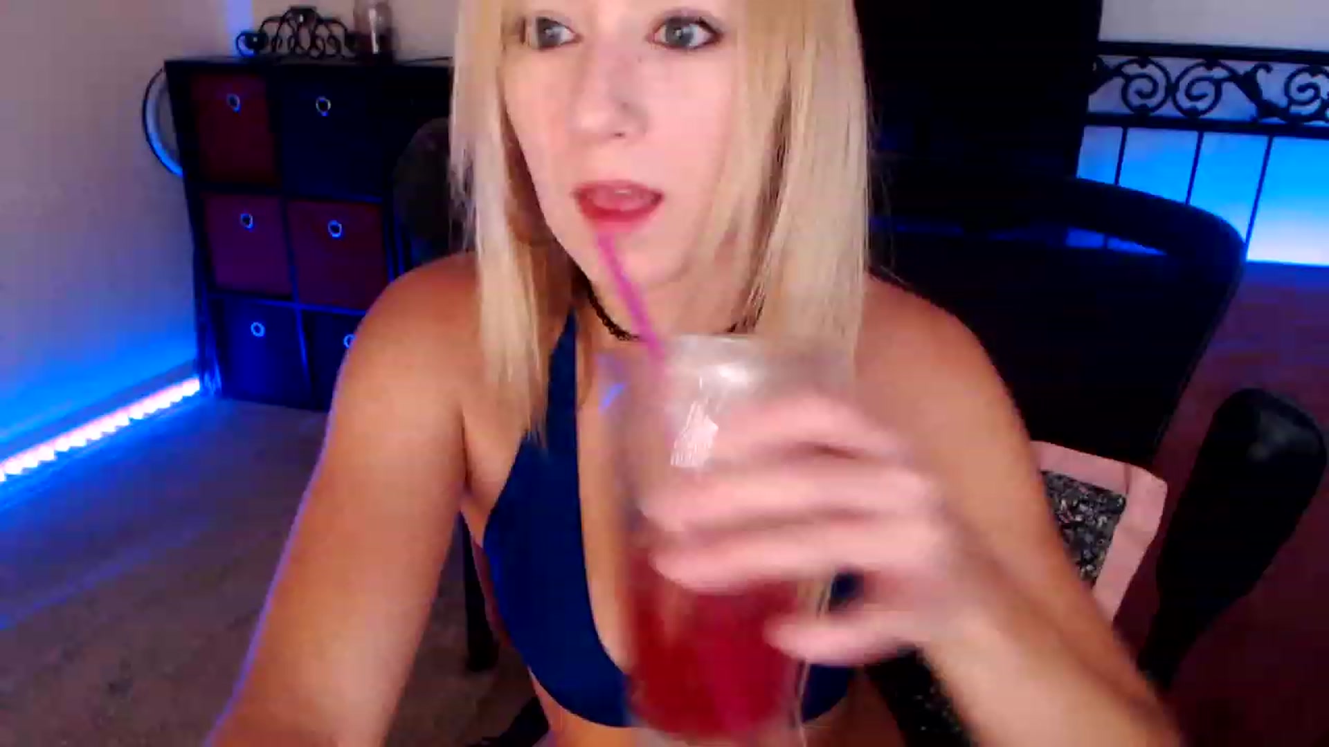 Gallery image thumbnail from SouthernSkye's myfreecams stream on, 08/16/2023, 05:51 image 2 of 20