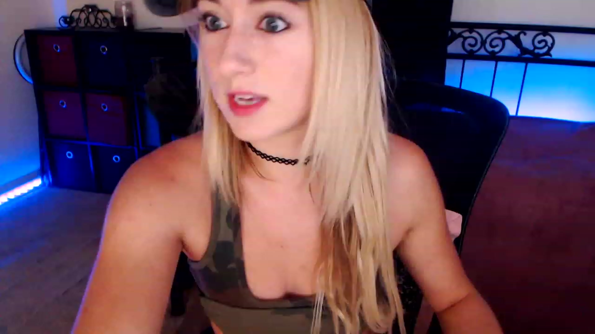 Gallery image thumbnail from SouthernSkye's myfreecams stream on, 08/17/2023, 06:47 image 15 of 20