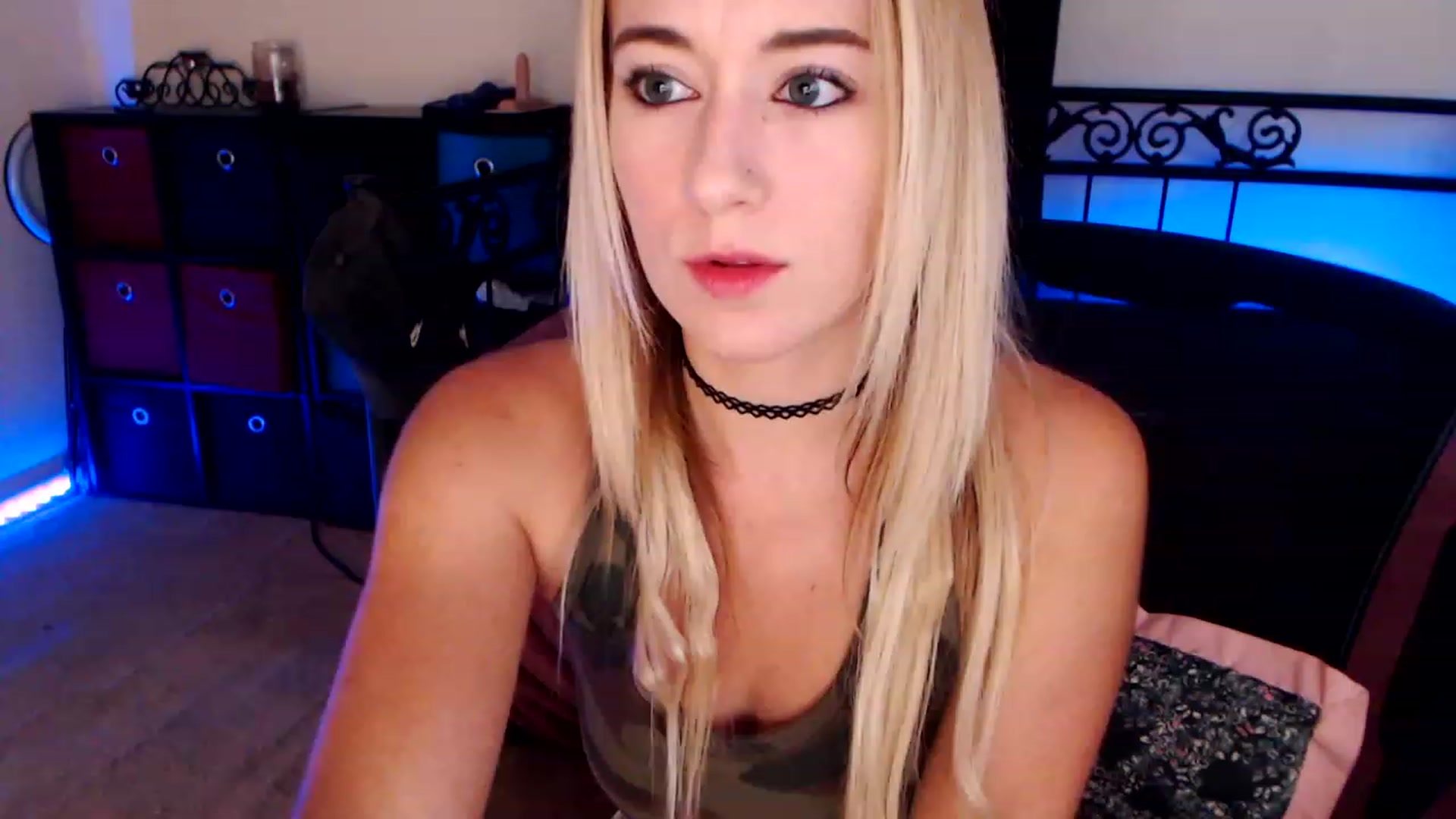 Gallery image thumbnail from SouthernSkye's myfreecams stream on, 08/17/2023, 06:47 image 3 of 20