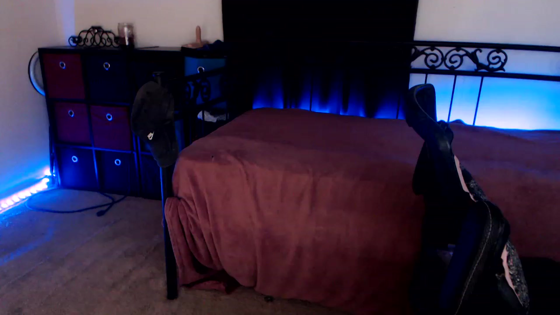 Gallery image thumbnail from SouthernSkye's myfreecams stream on, 08/20/2023, 06:21 image 15 of 20
