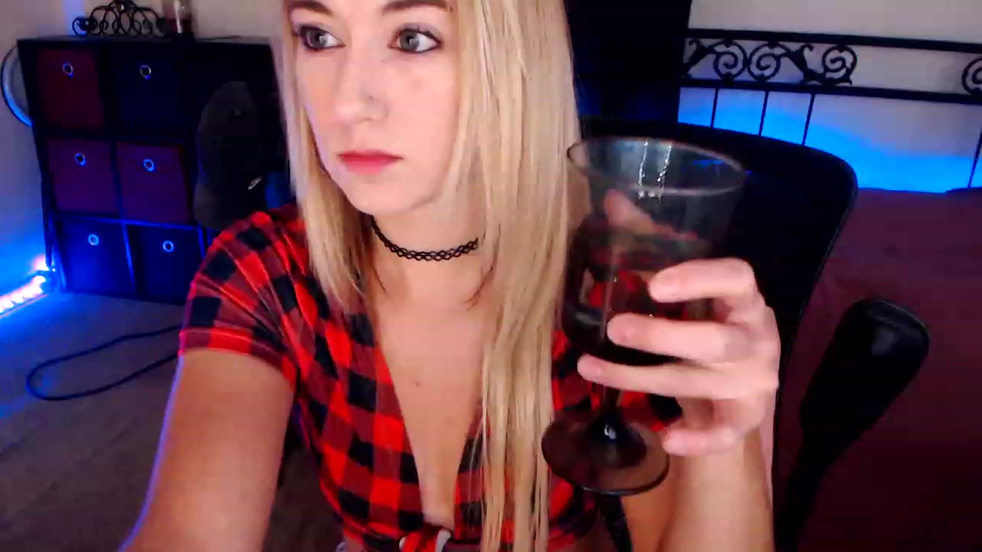 Gallery image thumbnail from SouthernSkye's myfreecams stream on, 08/24/2023, 05:18 image 7 of 20