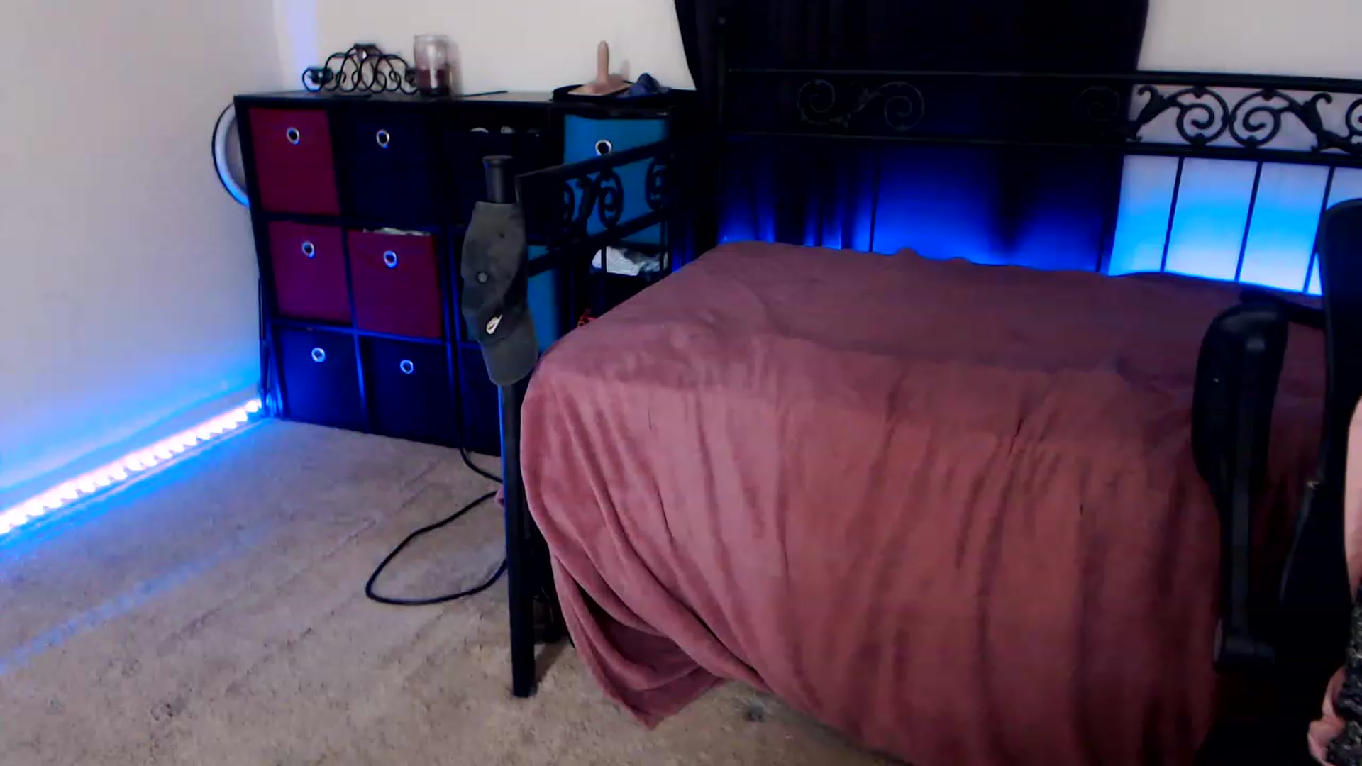 Gallery image thumbnail from SouthernSkye's myfreecams stream on, 08/25/2023, 06:37 image 10 of 20
