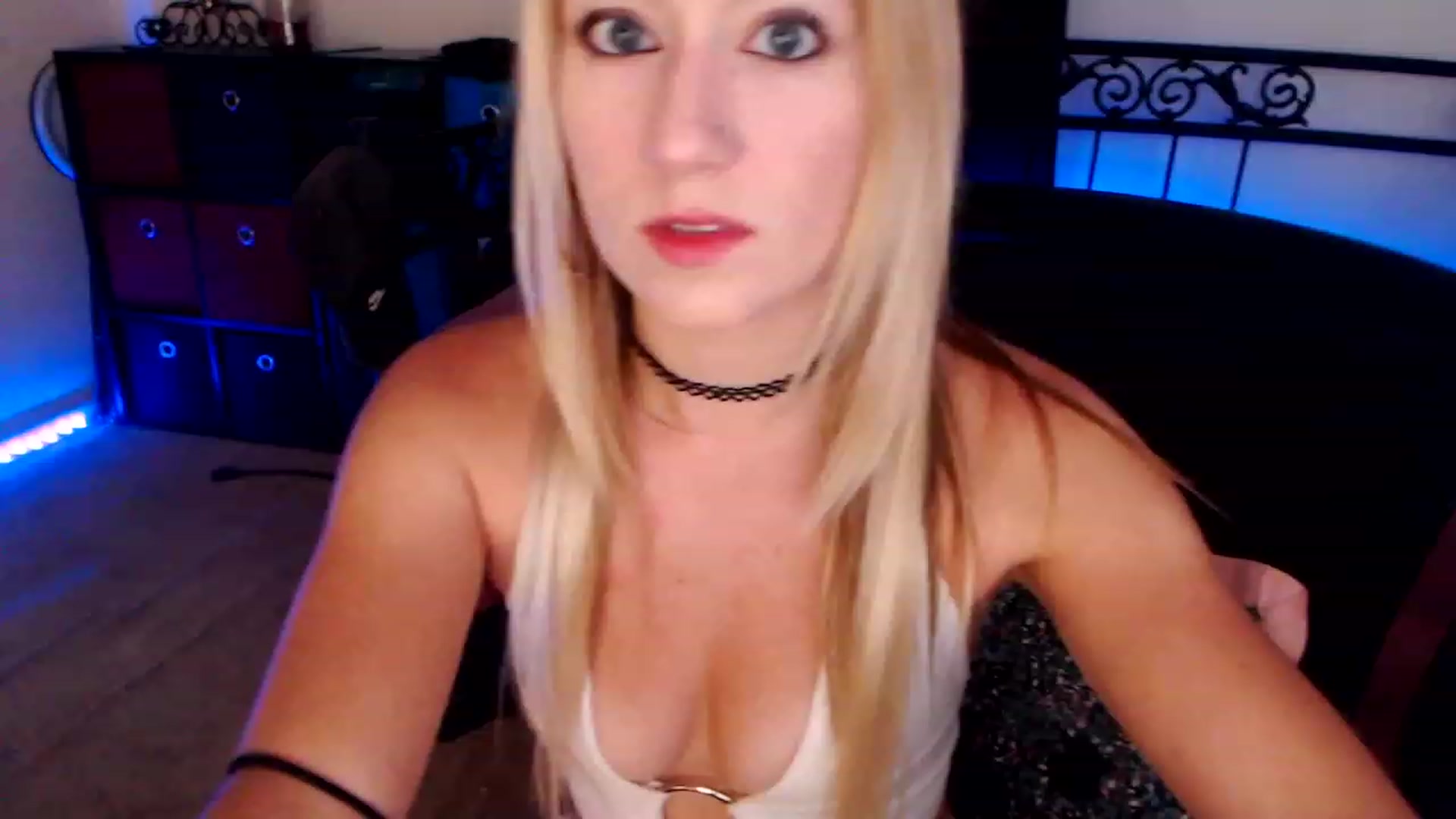 Gallery image thumbnail from SouthernSkye's myfreecams stream on, 10/03/2023, 06:05 image 1 of 20