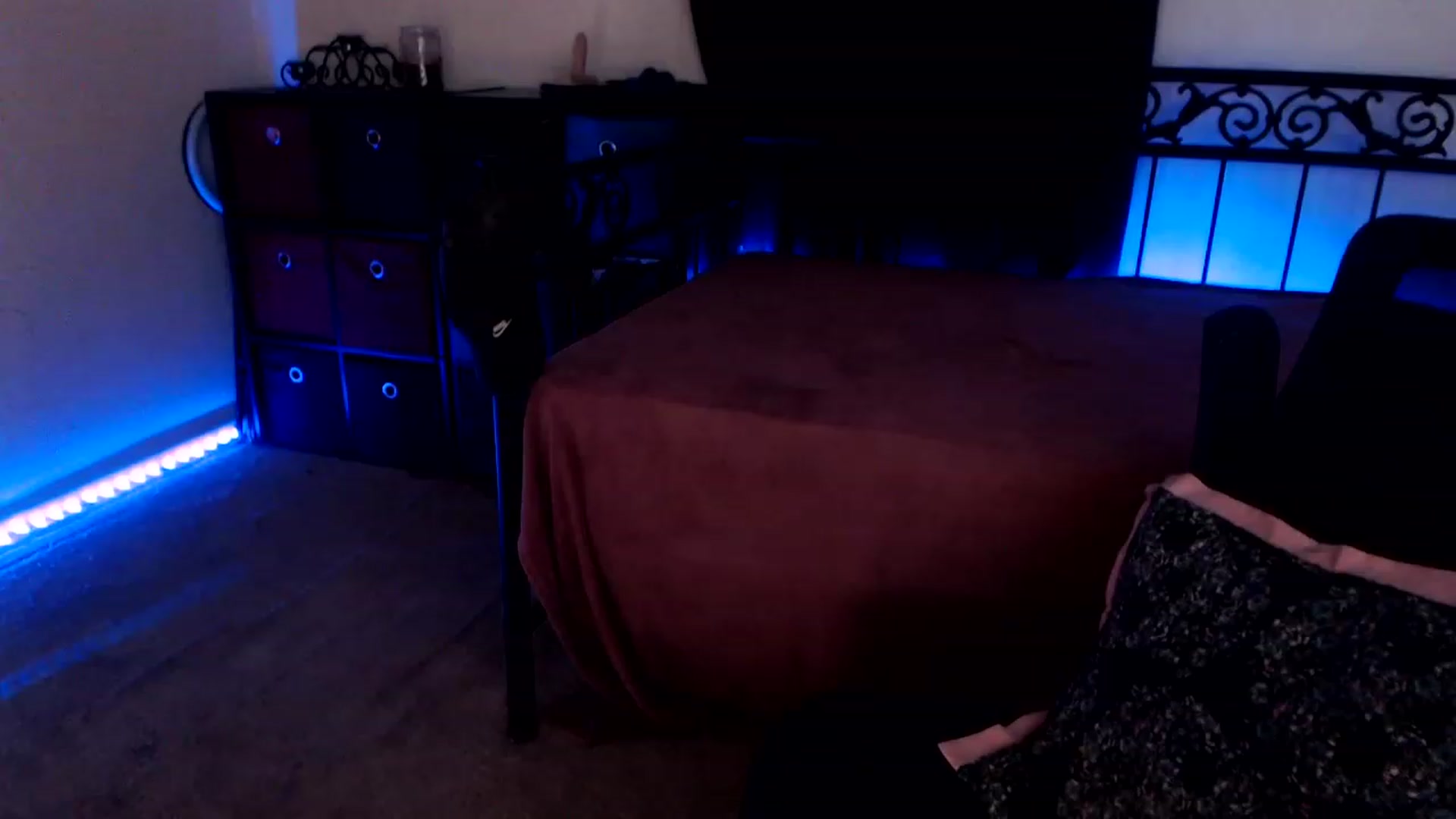 Gallery image thumbnail from SouthernSkye's myfreecams stream on, 10/07/2023, 08:18 image 5 of 20