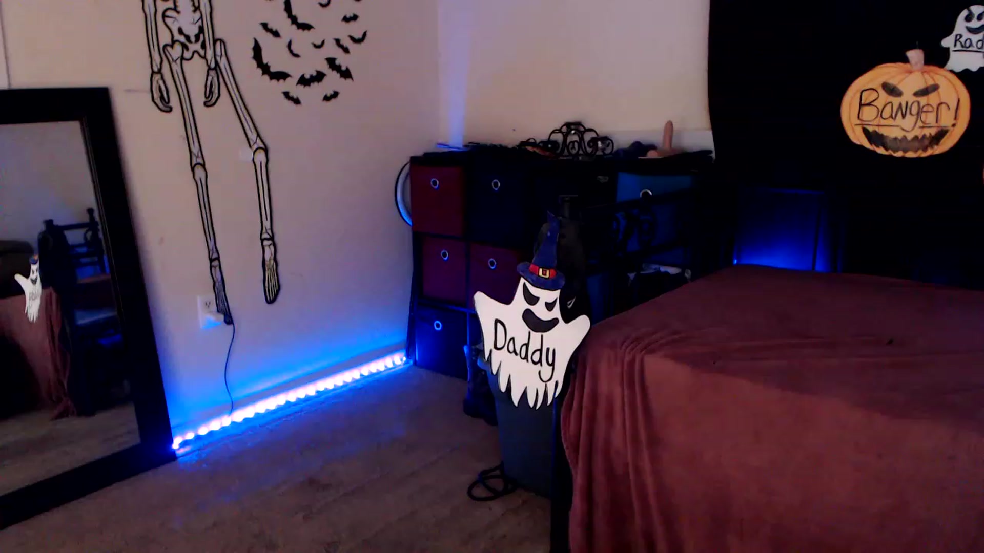 Gallery image thumbnail from SouthernSkye's myfreecams stream on, 10/15/2023, 07:00 image 19 of 20