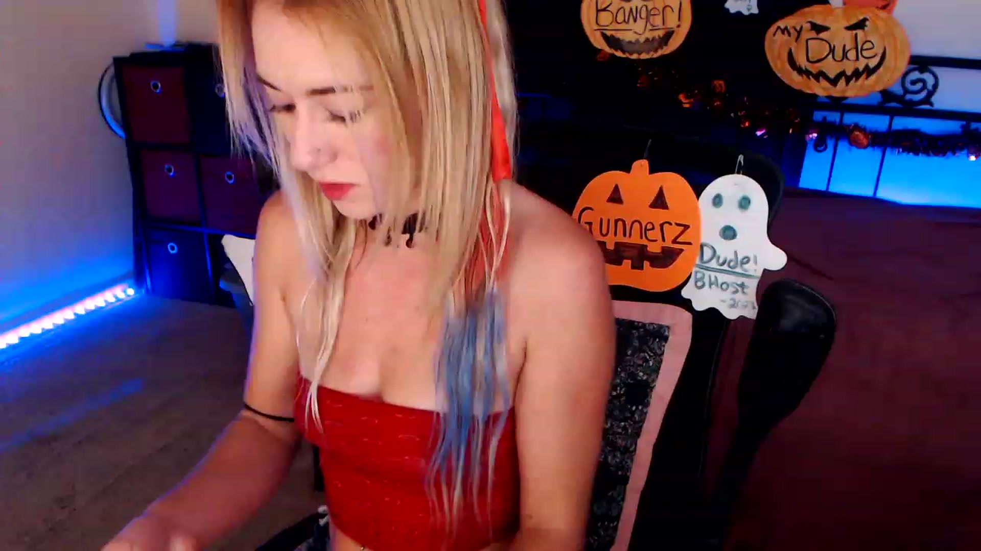 Gallery image thumbnail from SouthernSkye's myfreecams stream on, 10/16/2023, 05:59 image 8 of 20