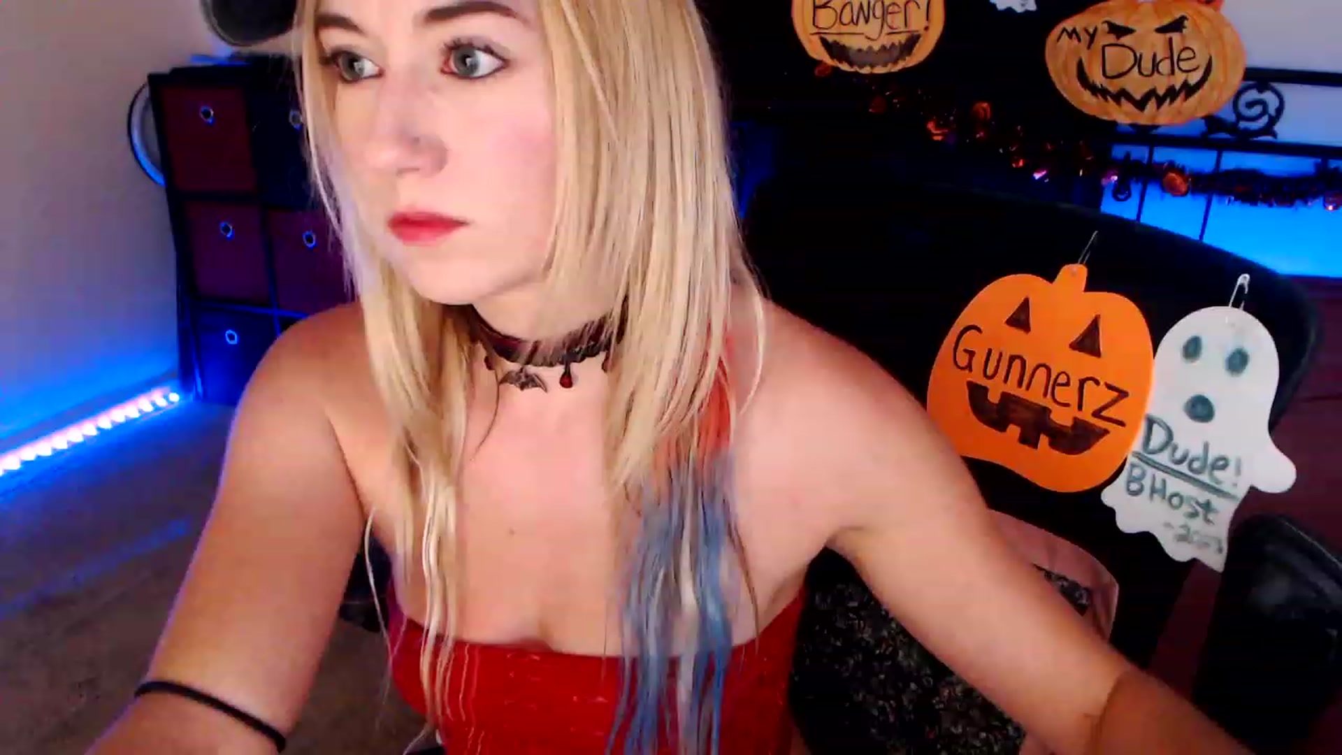 Gallery image thumbnail from SouthernSkye's myfreecams stream on, 10/16/2023, 05:59 image 13 of 20