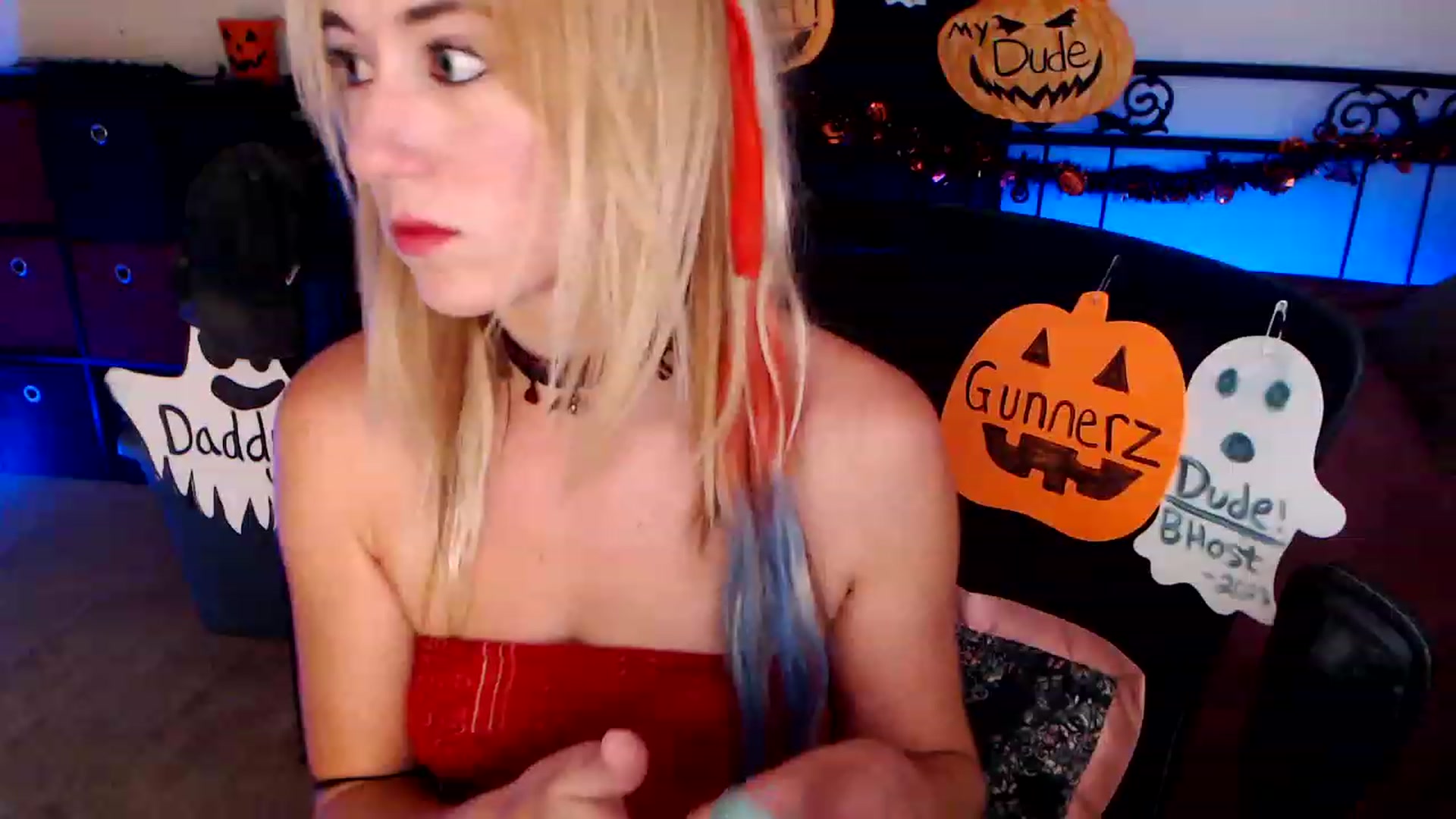 Gallery image thumbnail from SouthernSkye's myfreecams stream on, 10/16/2023, 05:59 image 19 of 20