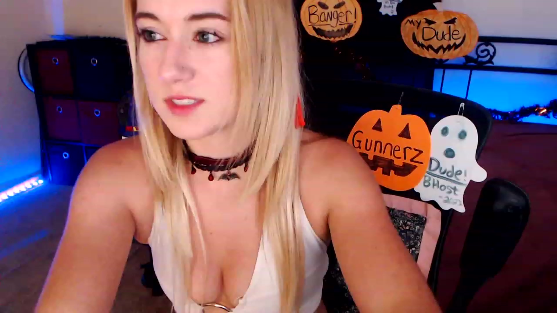 Gallery image thumbnail from SouthernSkye's myfreecams stream on, 10/19/2023, 06:38 image 14 of 20