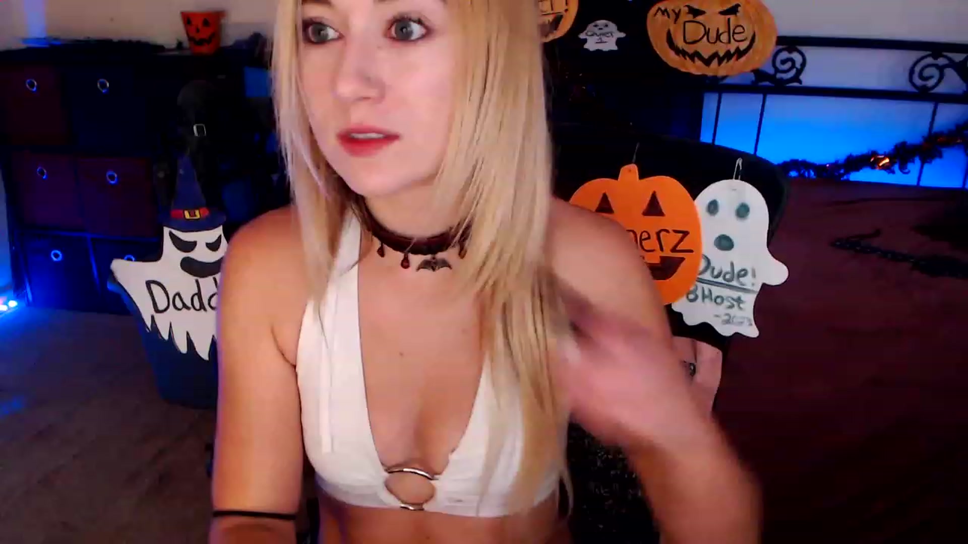Gallery image thumbnail from SouthernSkye's myfreecams stream on, 10/19/2023, 07:13 image 1 of 20