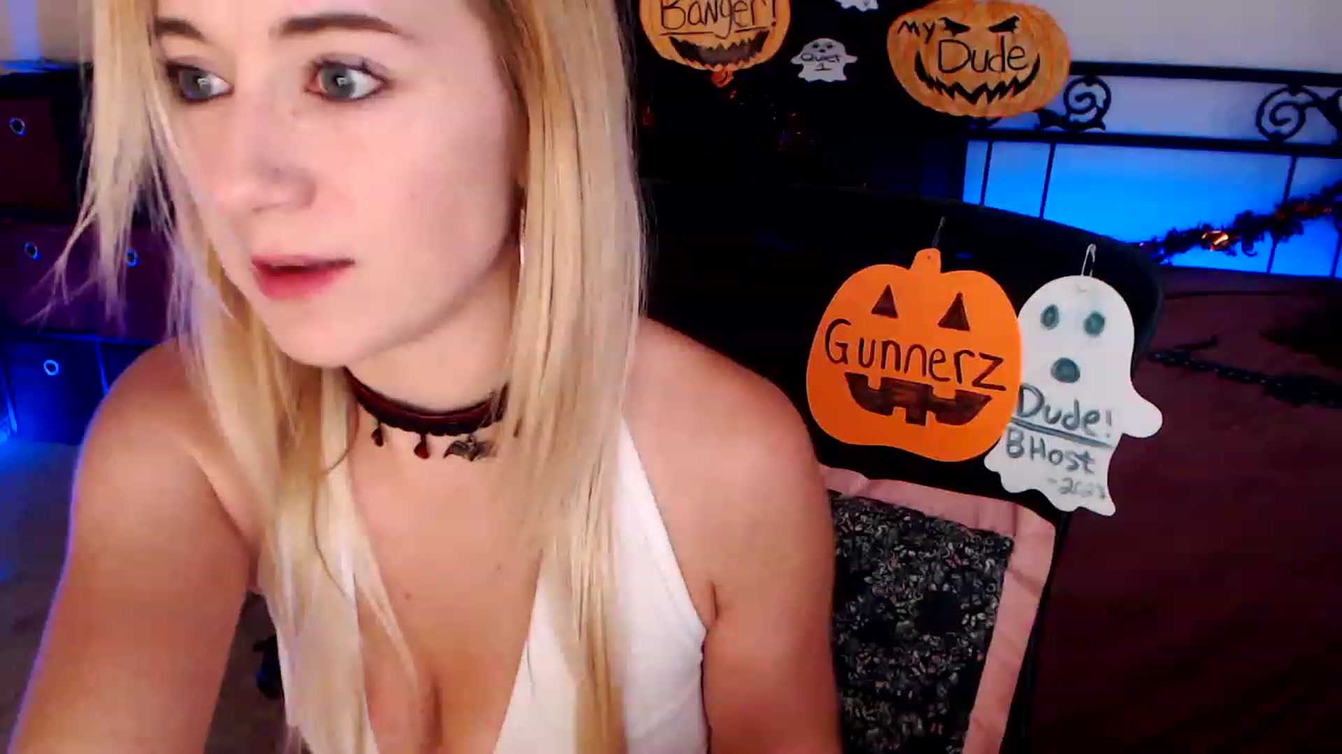 Gallery image thumbnail from SouthernSkye's myfreecams stream on, 10/19/2023, 07:13 image 12 of 20