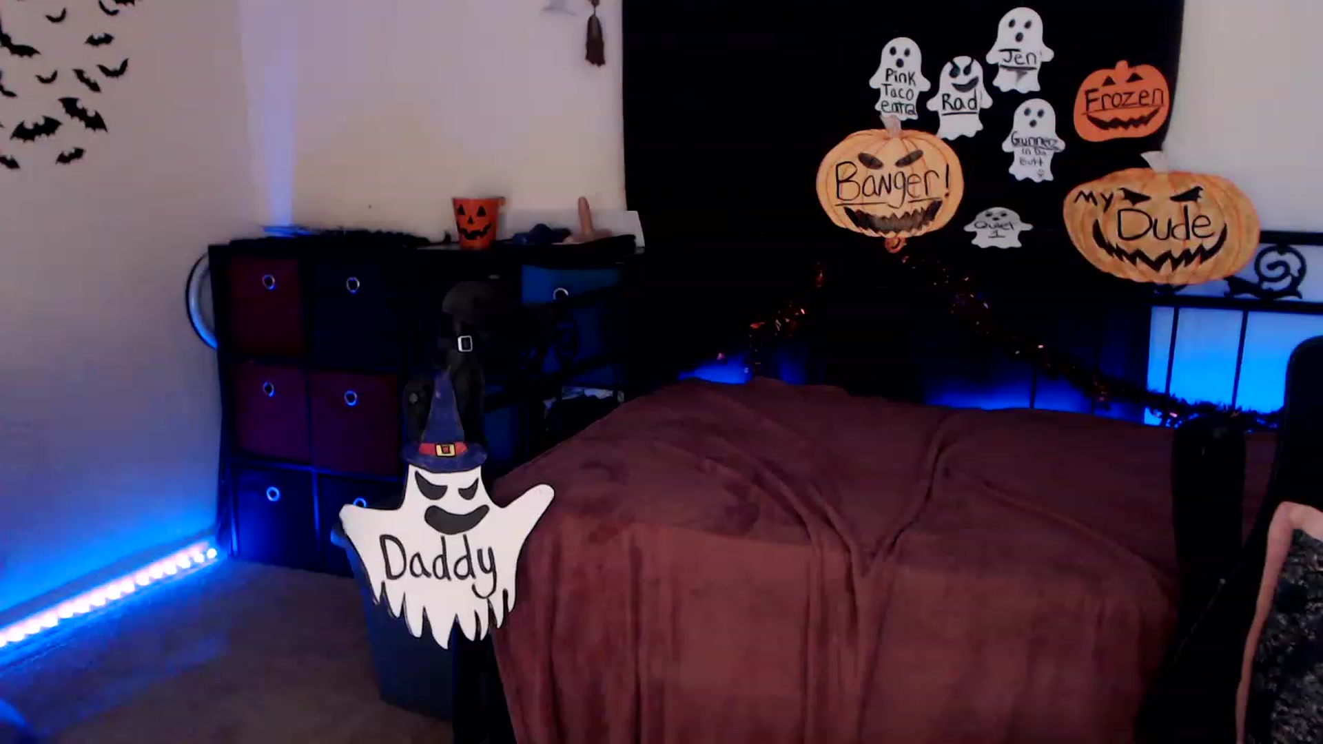 Gallery image thumbnail from SouthernSkye's myfreecams stream on, 10/19/2023, 07:13 image 5 of 20