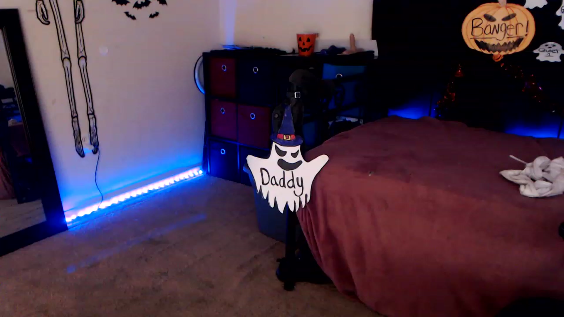 Gallery image thumbnail from SouthernSkye's myfreecams stream on, 10/19/2023, 08:17 image 18 of 20