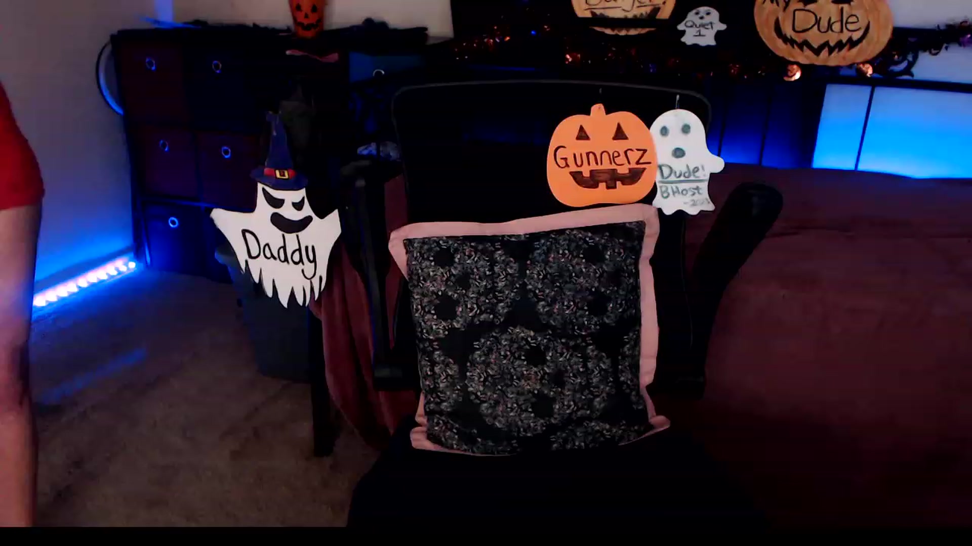 Gallery image thumbnail from SouthernSkye's myfreecams stream on, 10/21/2023, 07:53 image 19 of 20