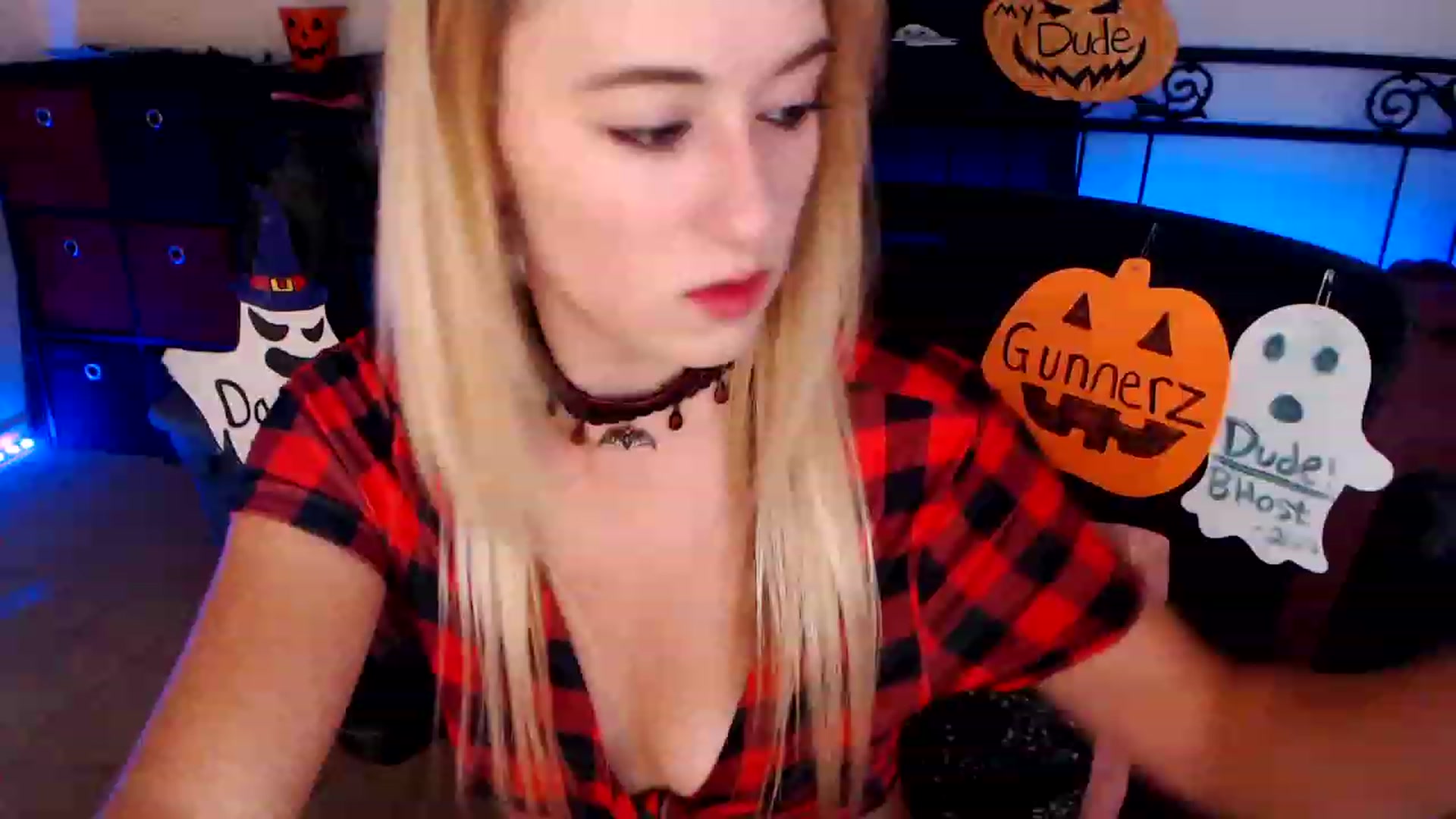Gallery image thumbnail from SouthernSkye's myfreecams stream on, 10/21/2023, 07:53 image 1 of 20
