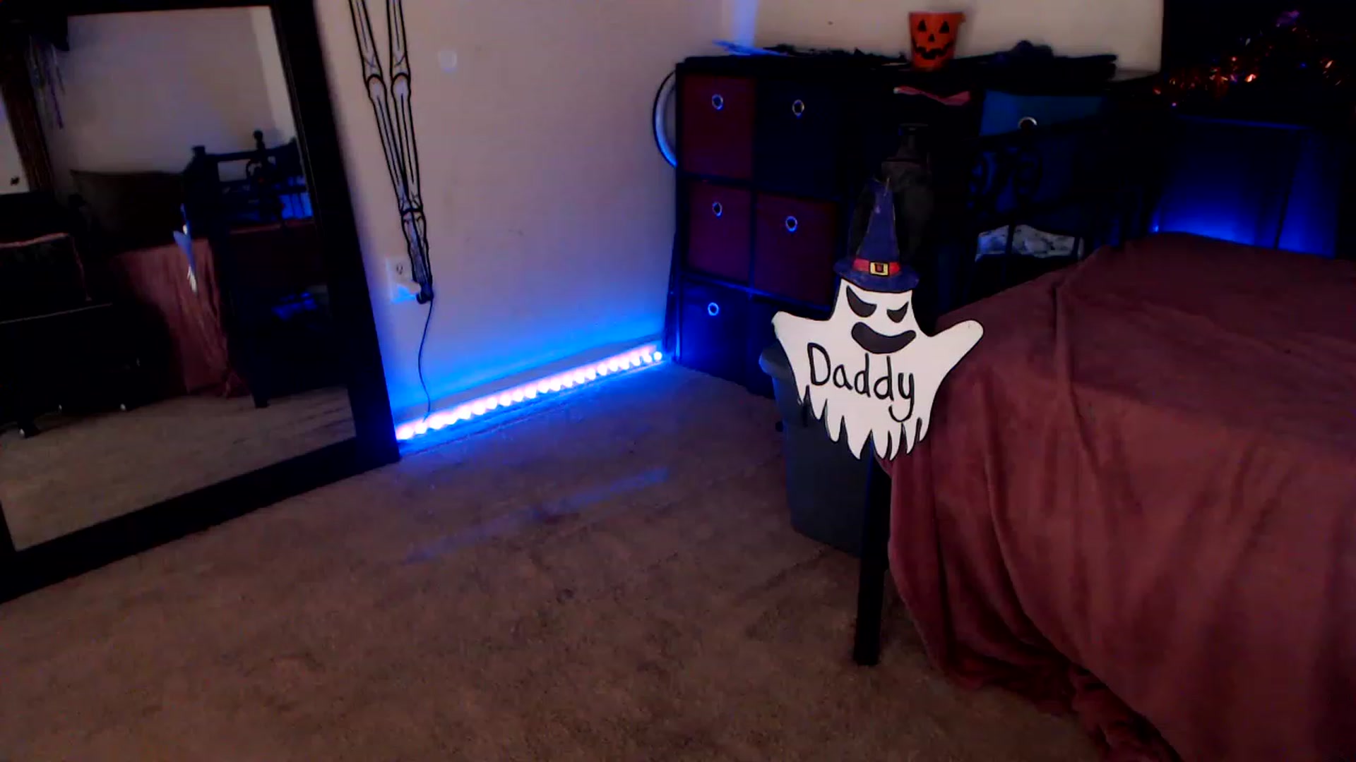 Gallery image thumbnail from SouthernSkye's myfreecams stream on, 10/21/2023, 07:53 image 15 of 20