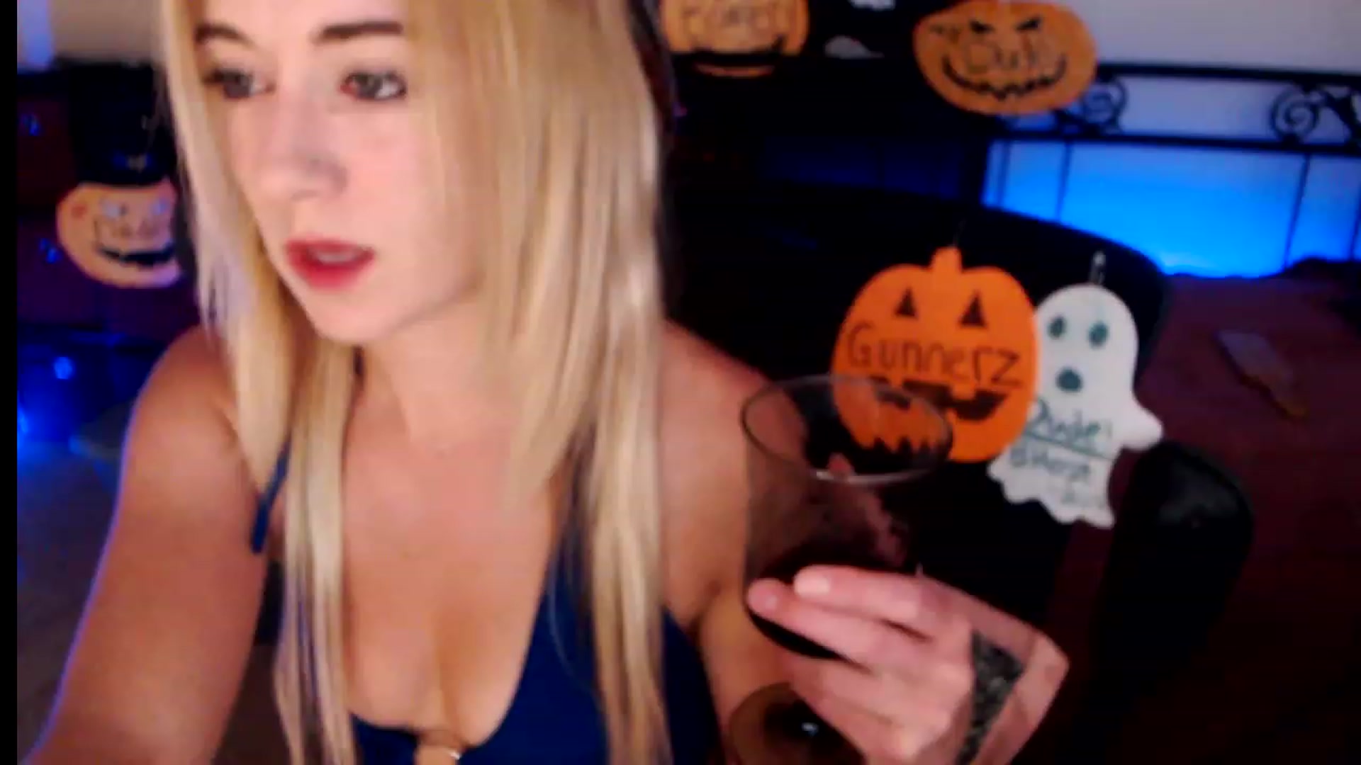 Gallery image thumbnail from SouthernSkye's myfreecams stream on, 10/23/2023, 05:42 image 17 of 20