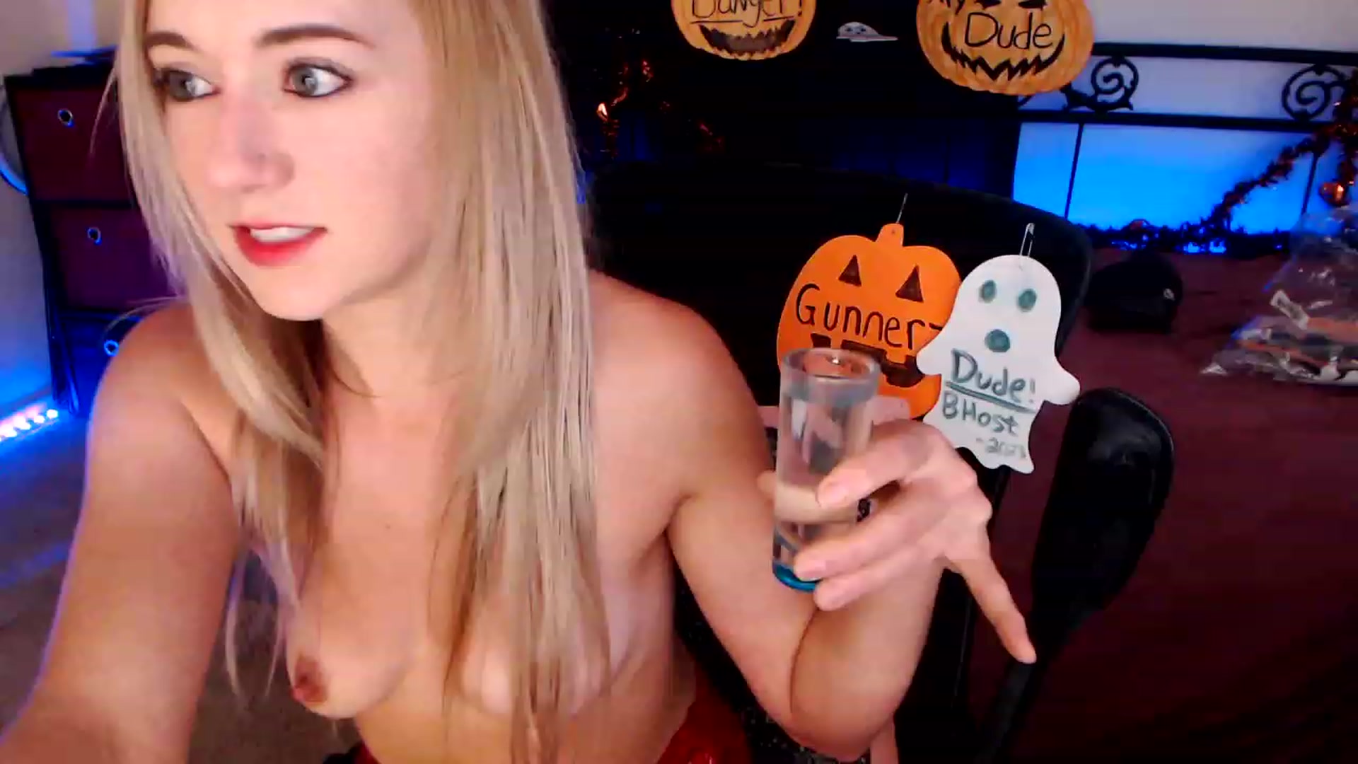 Gallery image thumbnail from SouthernSkye's myfreecams stream on, 10/27/2023, 06:07 image 5 of 20