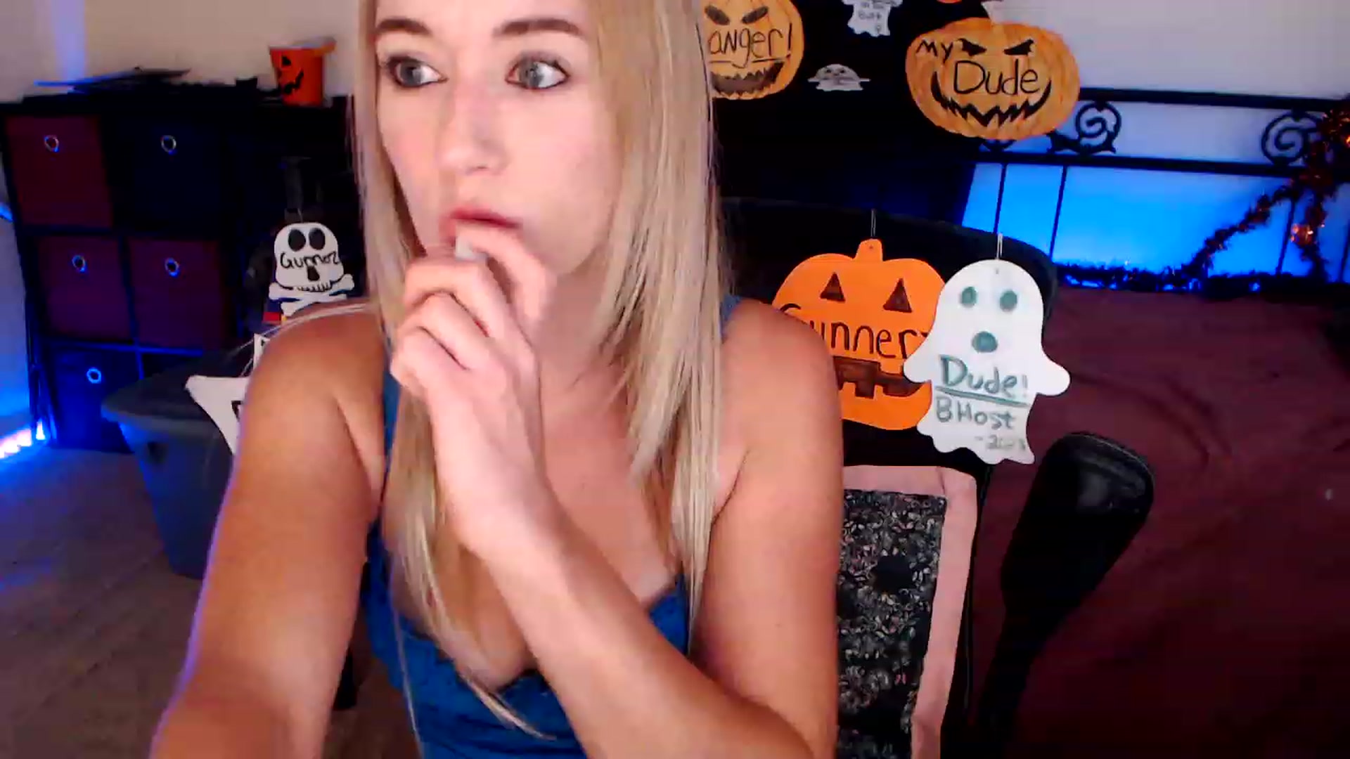 Gallery image thumbnail from SouthernSkye's myfreecams stream on, 10/29/2023, 06:14 image 12 of 20